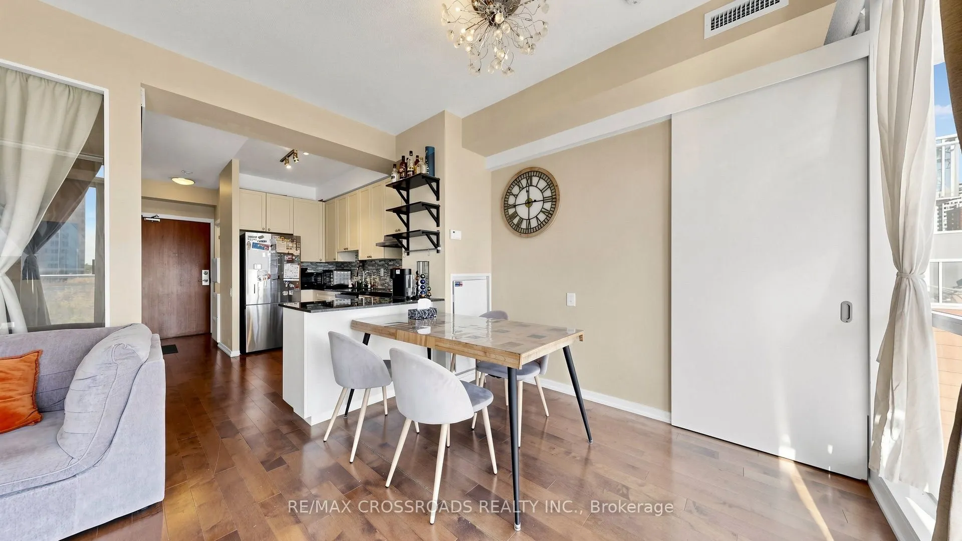 30 Canterbury Place #606