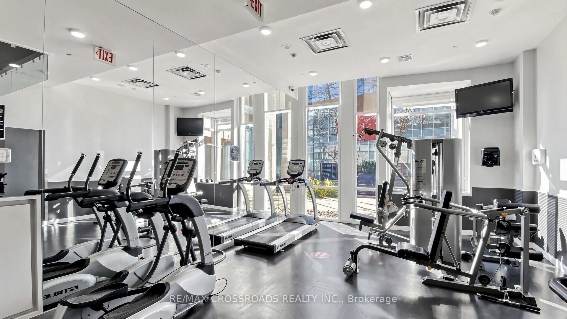 30 Canterbury Place #606