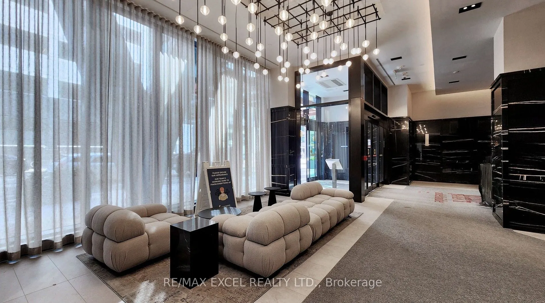 108 Peter Street #2708