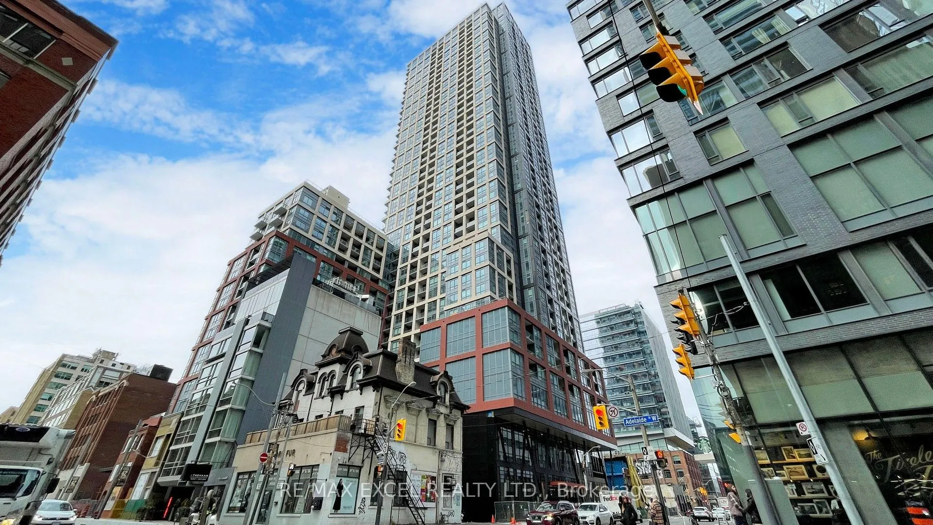 108 Peter Street #2708