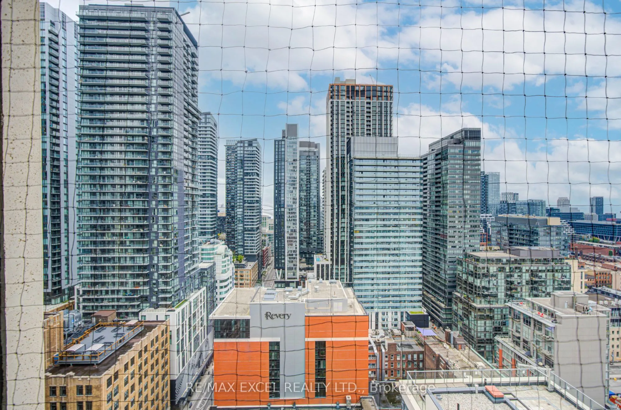108 Peter Street #2708
