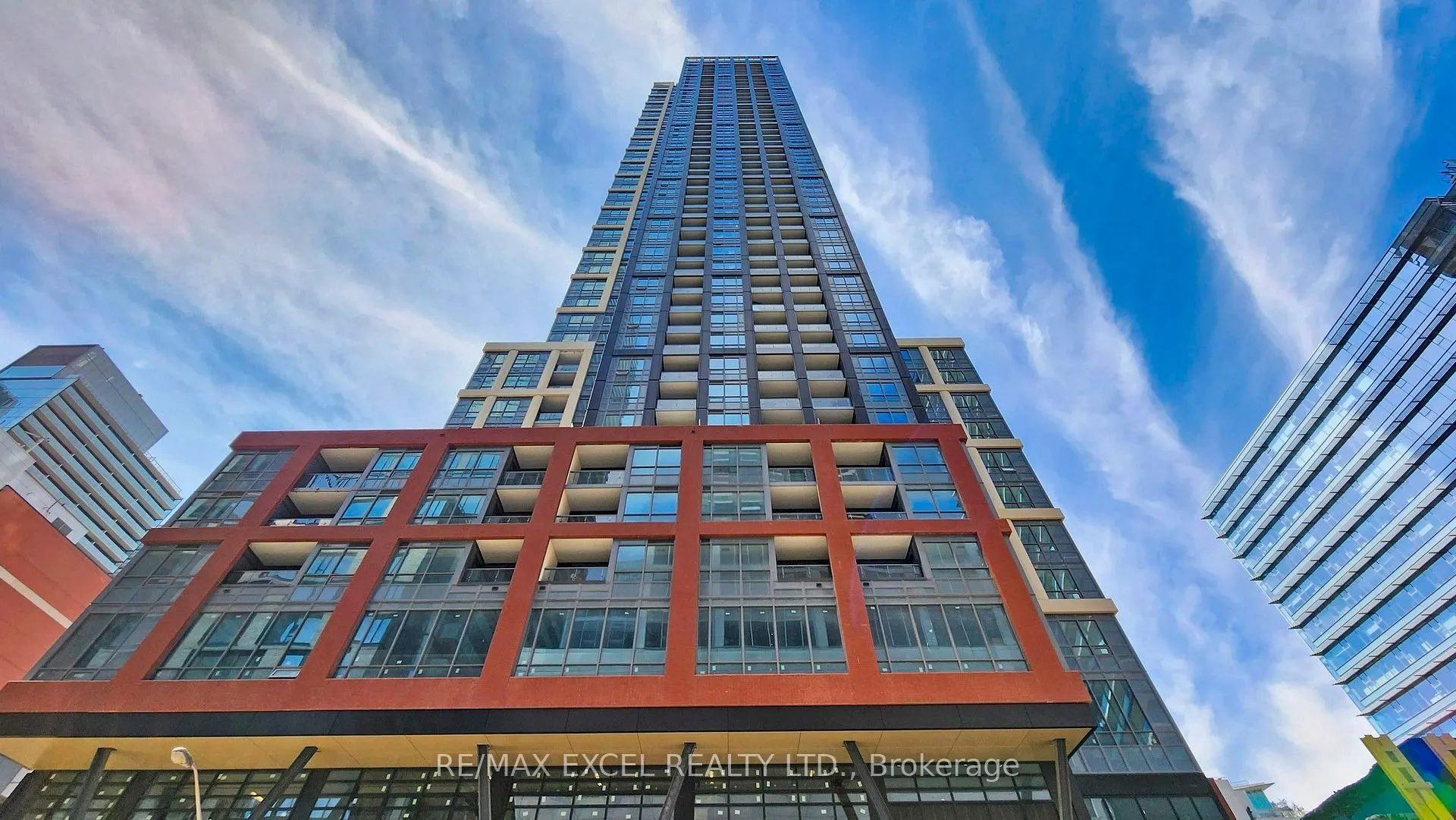 108 Peter Street #2708