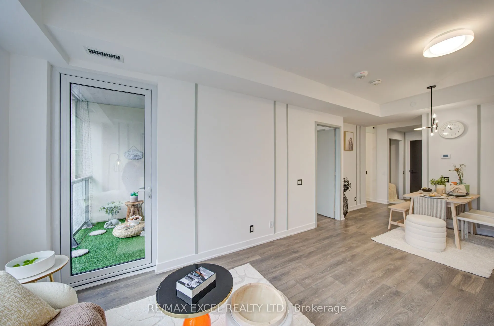 108 Peter Street #2708