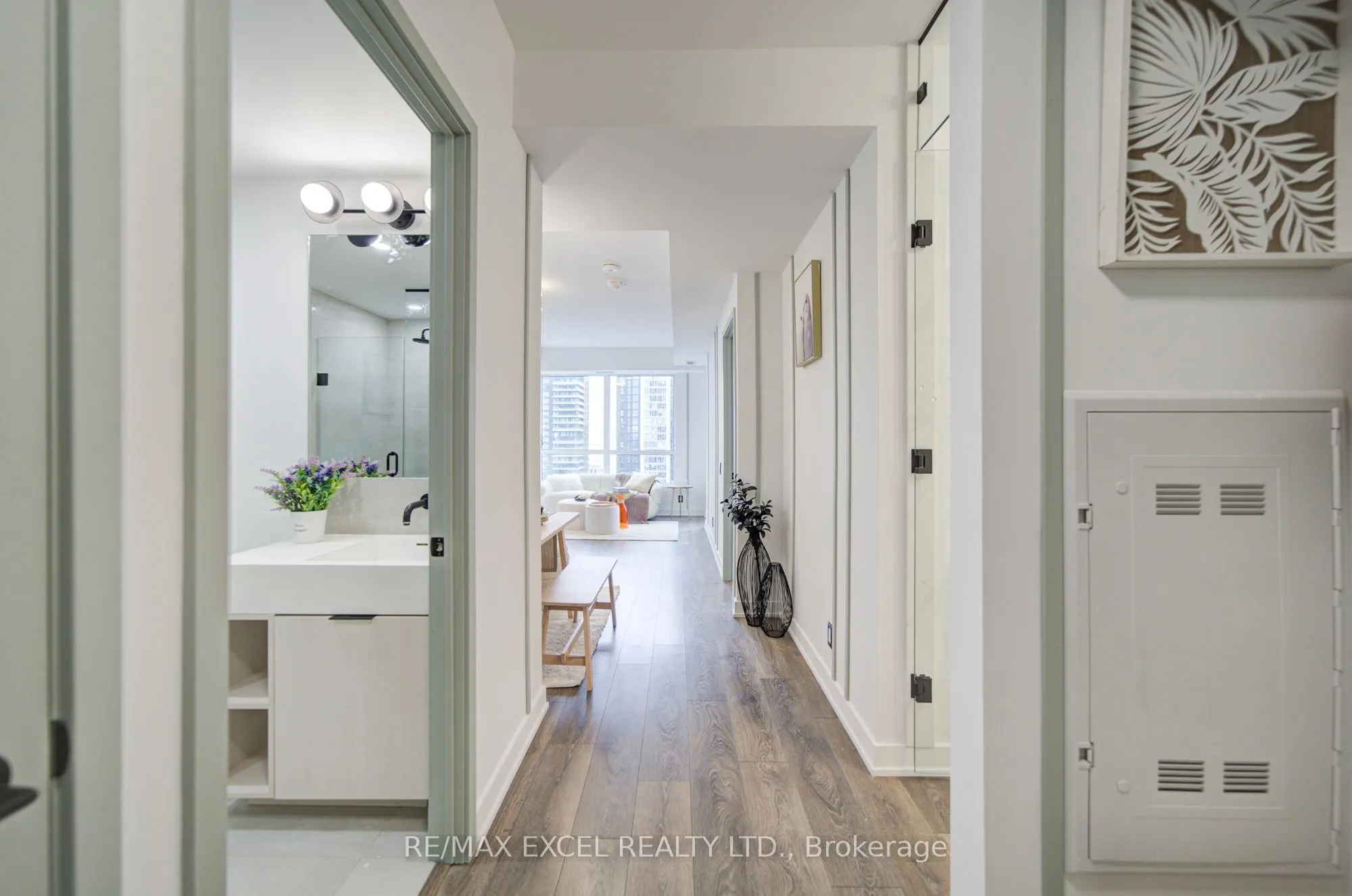 108 Peter Street #2708