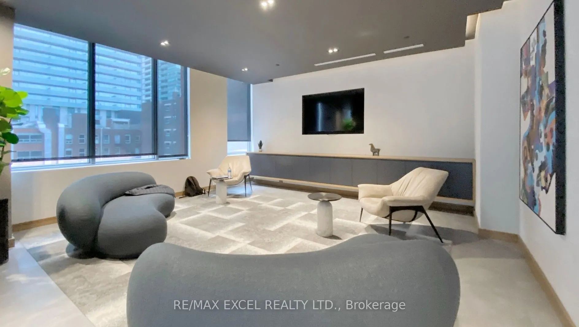 108 Peter Street #2708