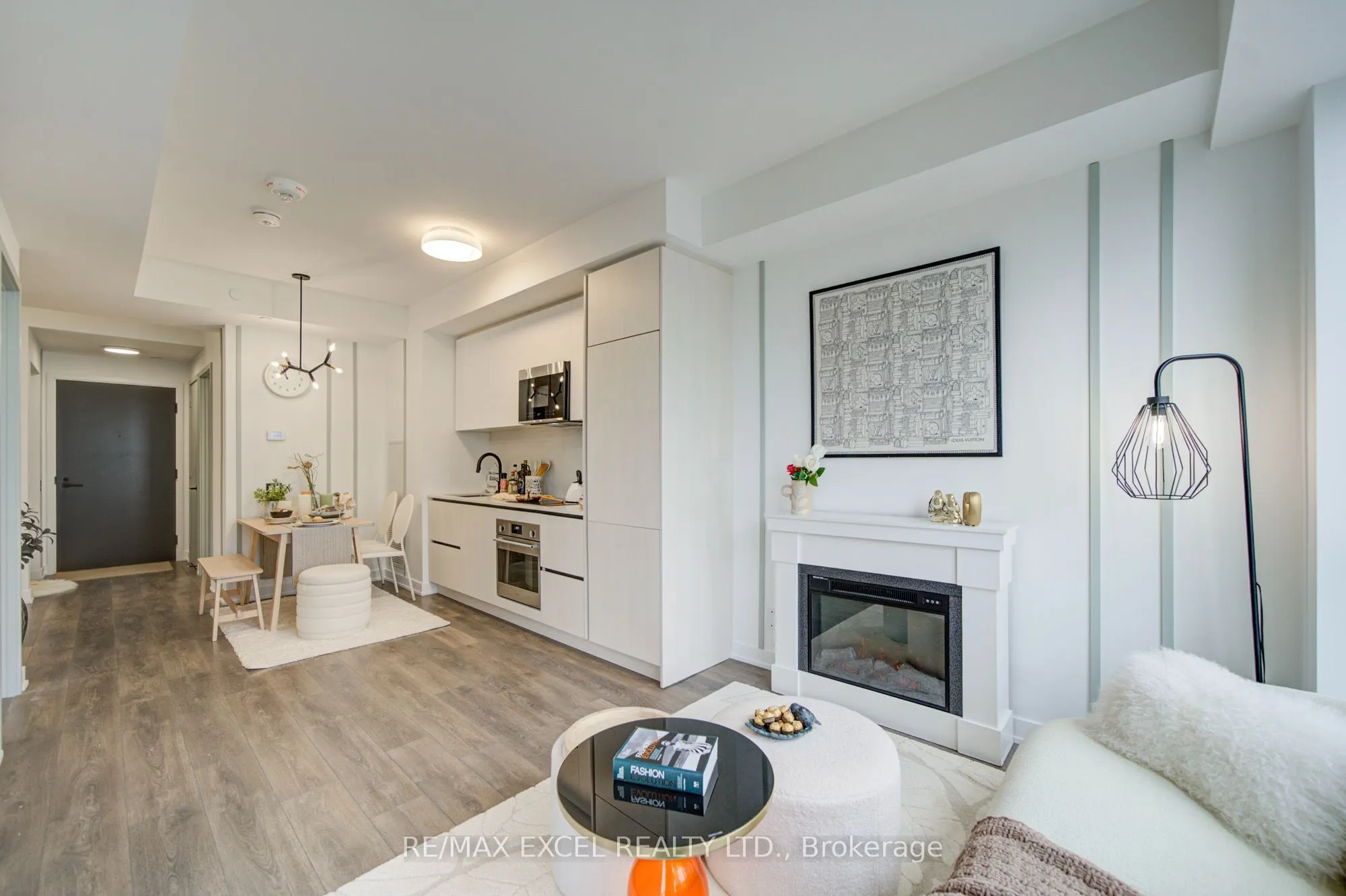 108 Peter Street #2708