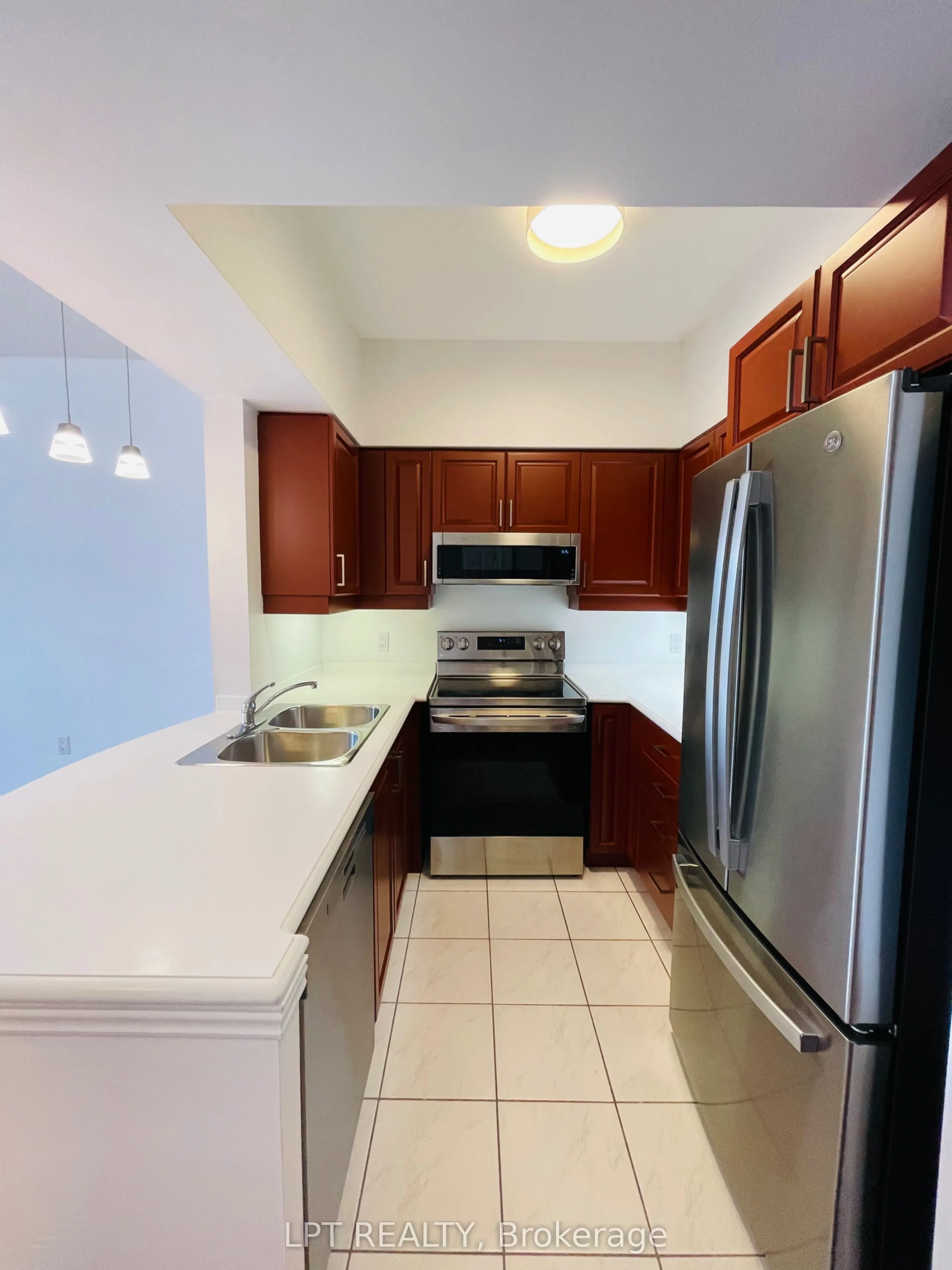 2 Edith Drive #308