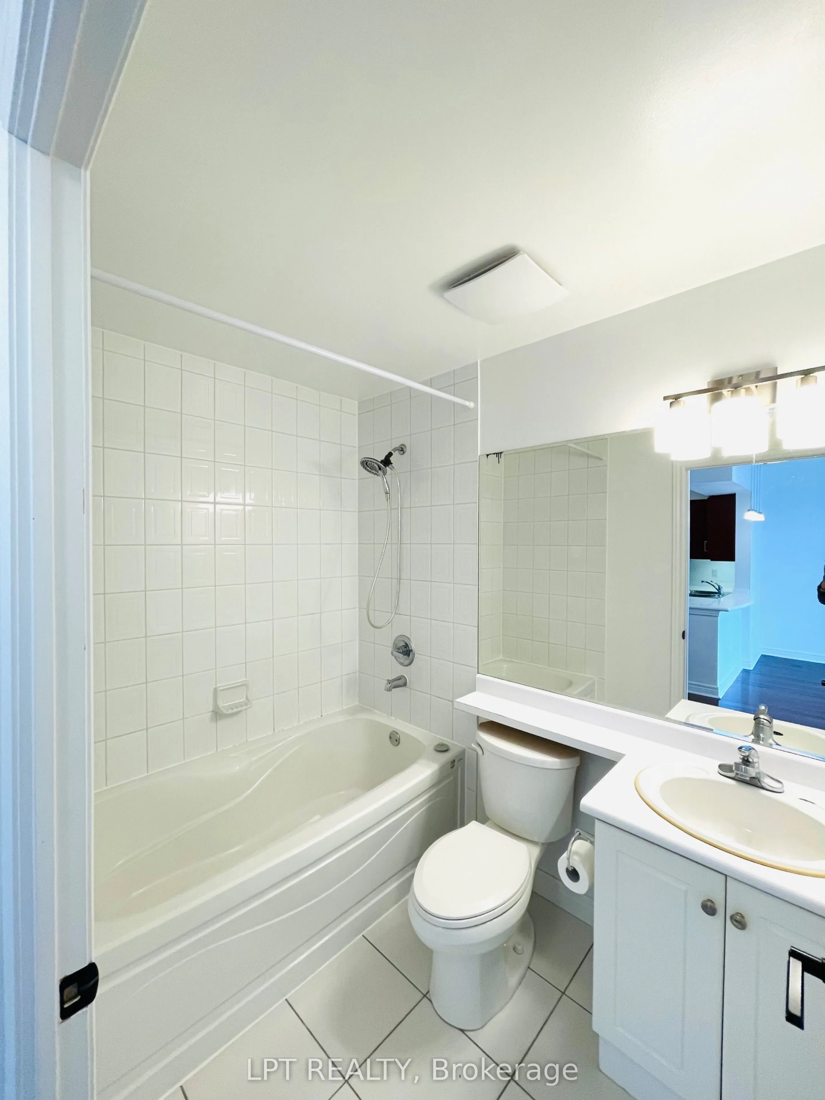 2 Edith Drive #308