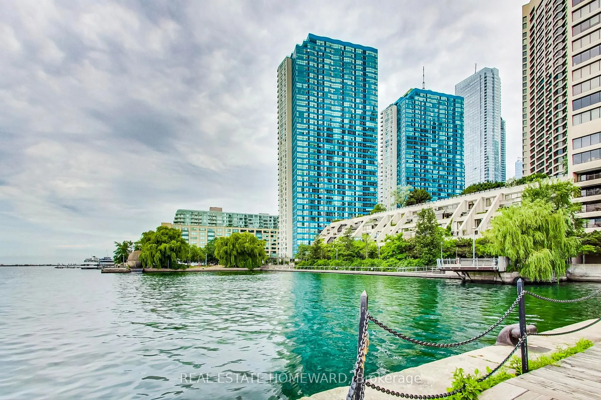 55 Harbour Square #3612