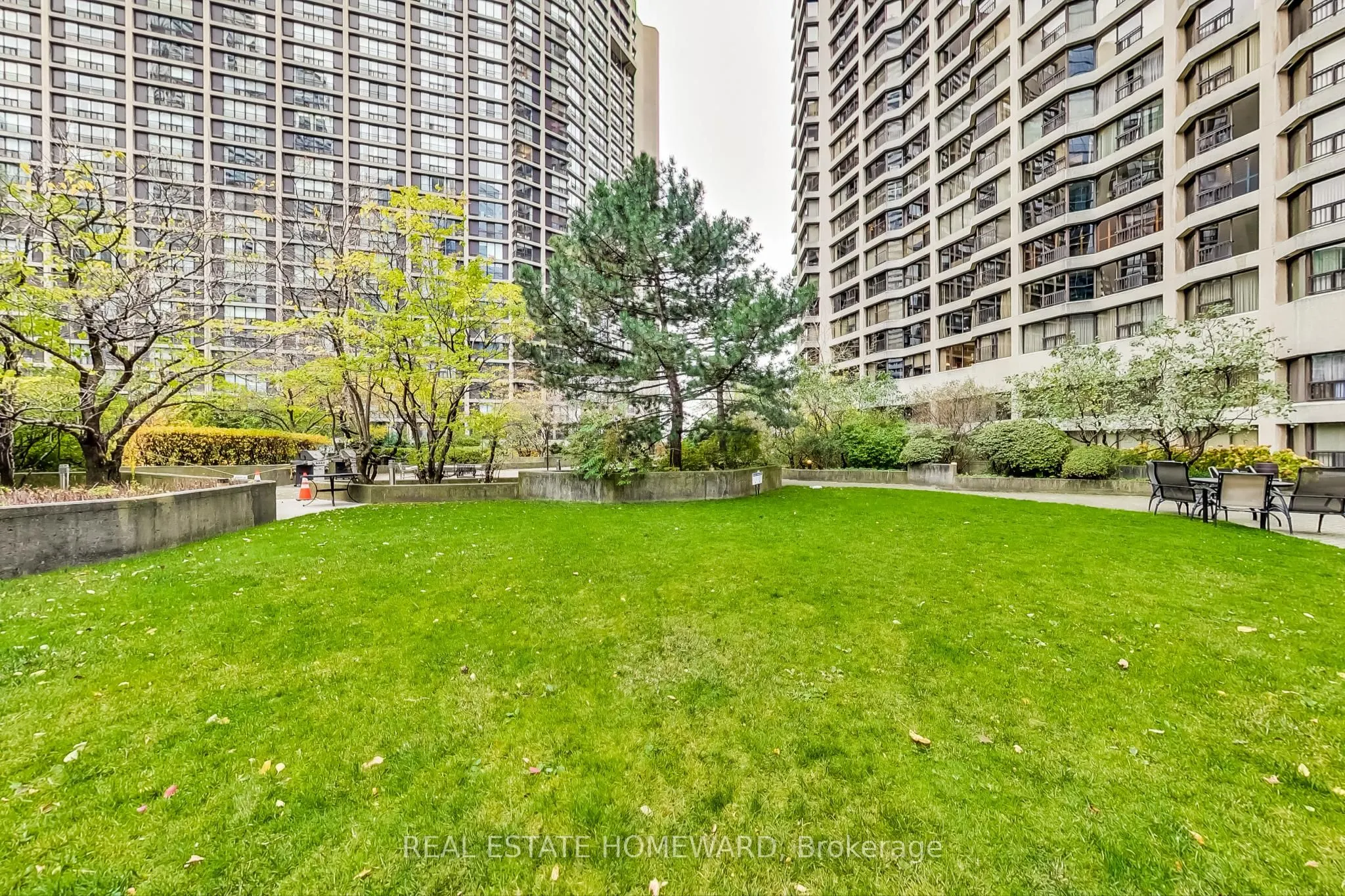 55 Harbour Square #3612