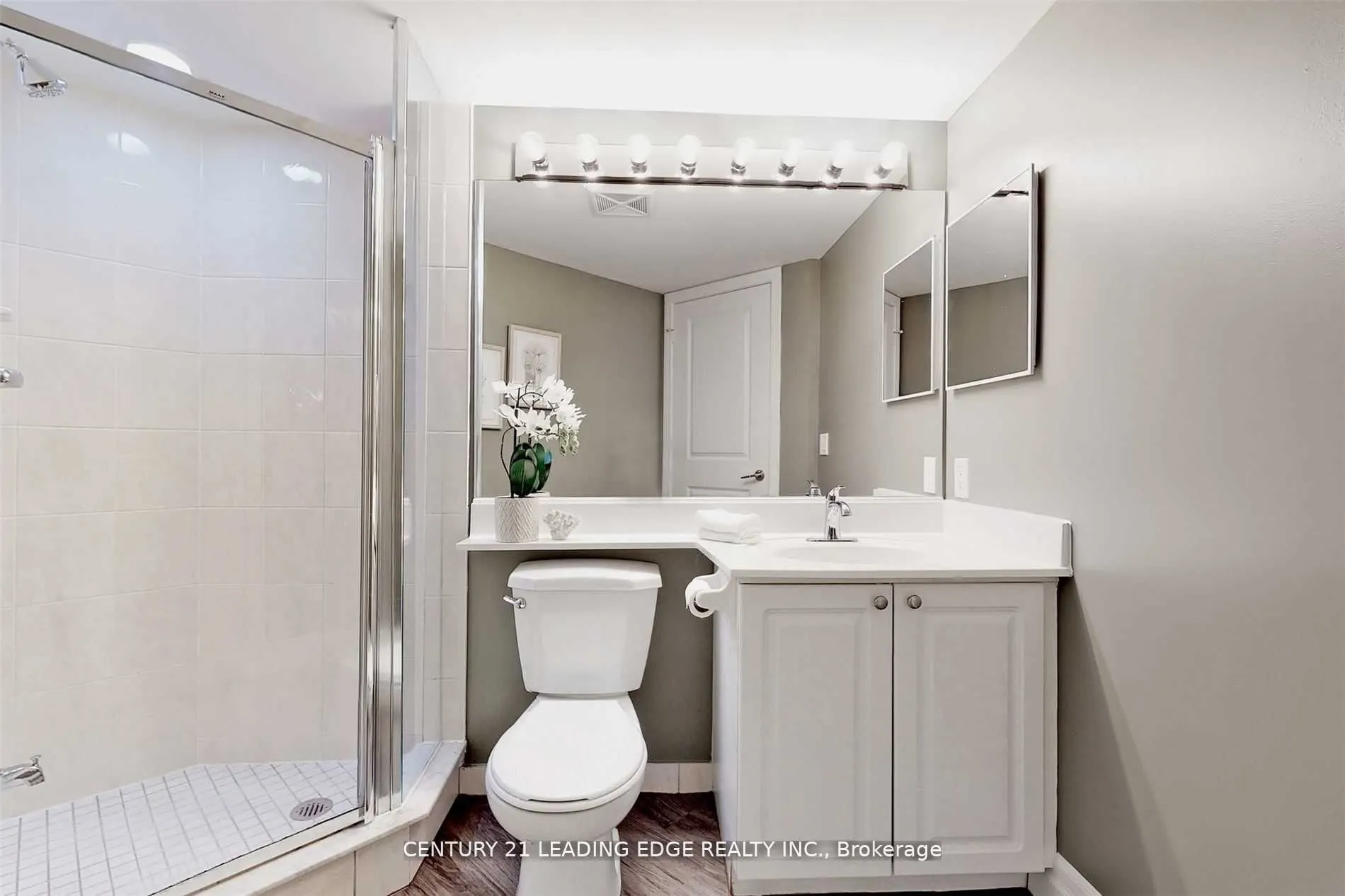 35 BALES Avenue #2211