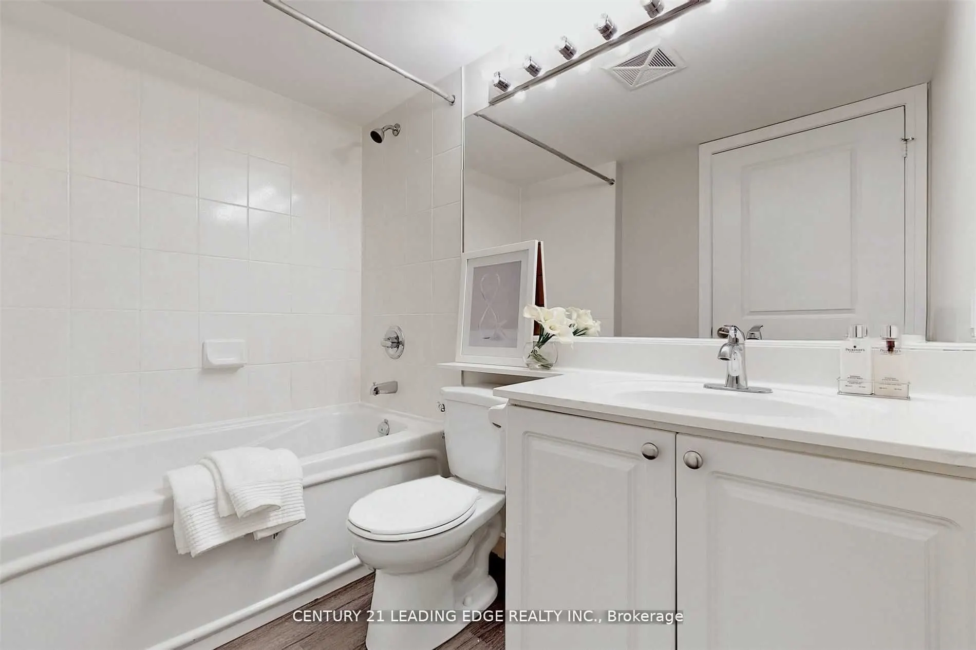 35 BALES Avenue #2211