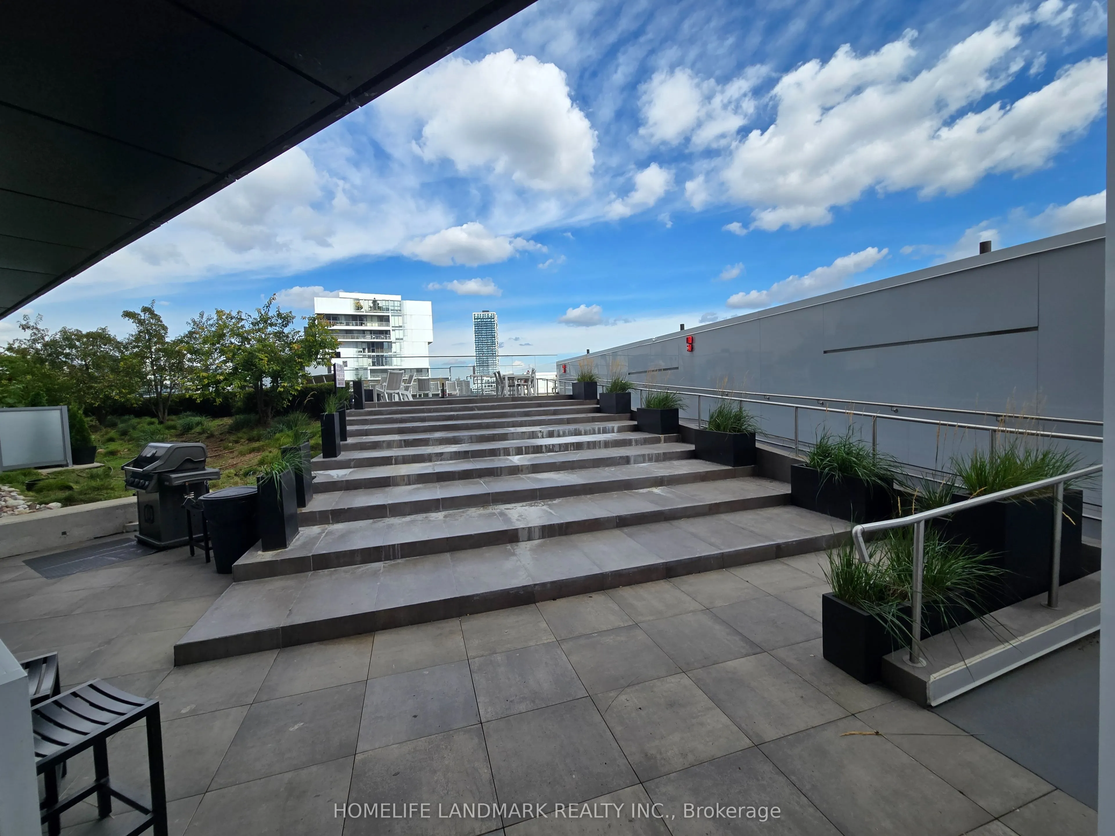 170 Bayview Avenue #715