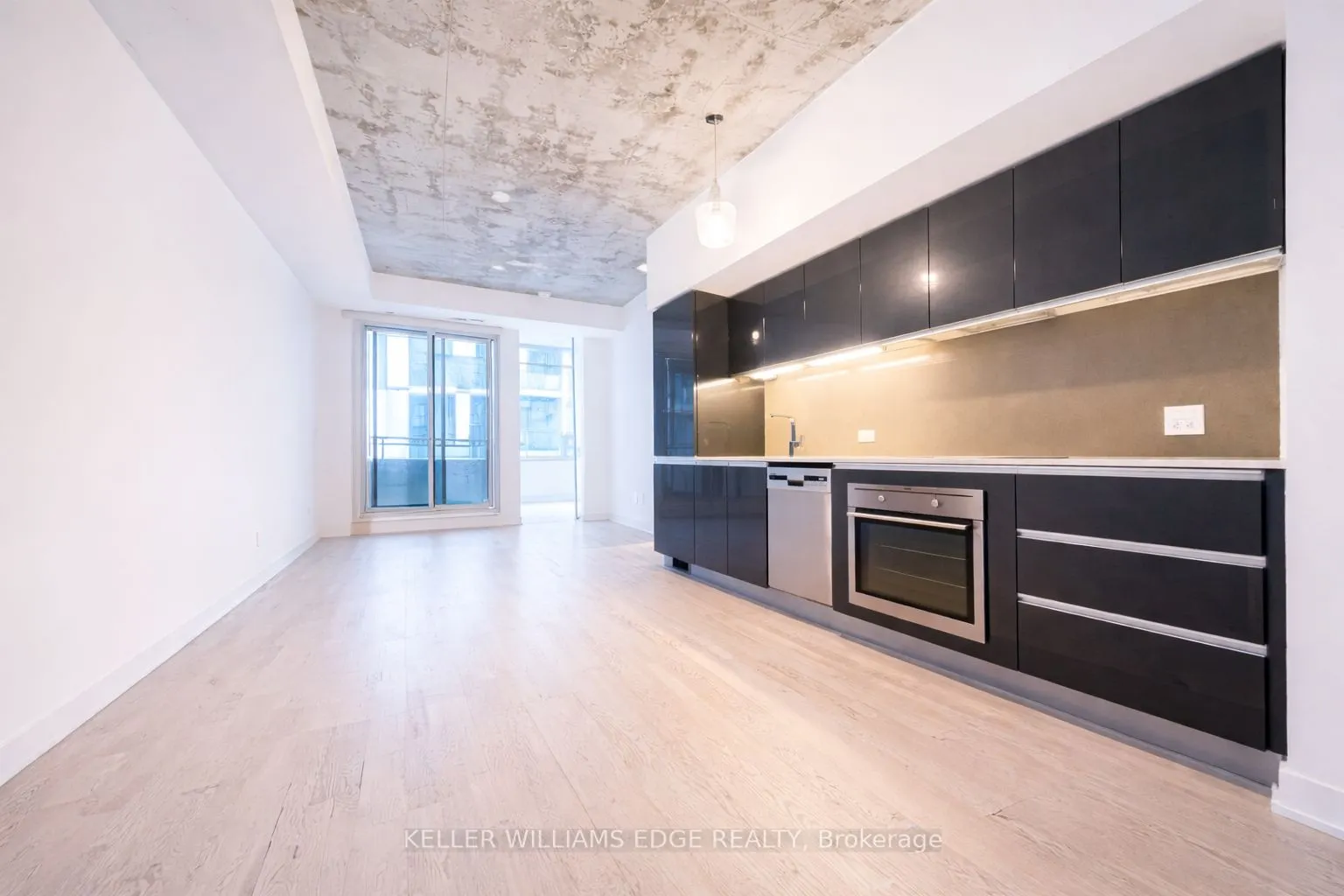 20 Gladstone Avenue #302