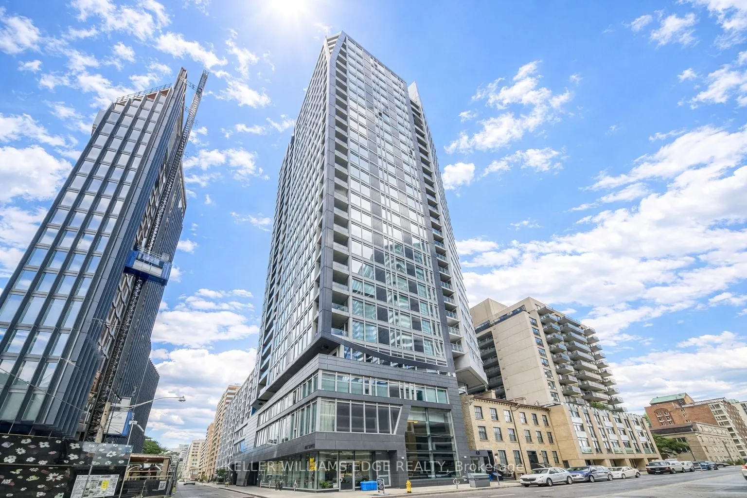 68 Shuter Street #1009