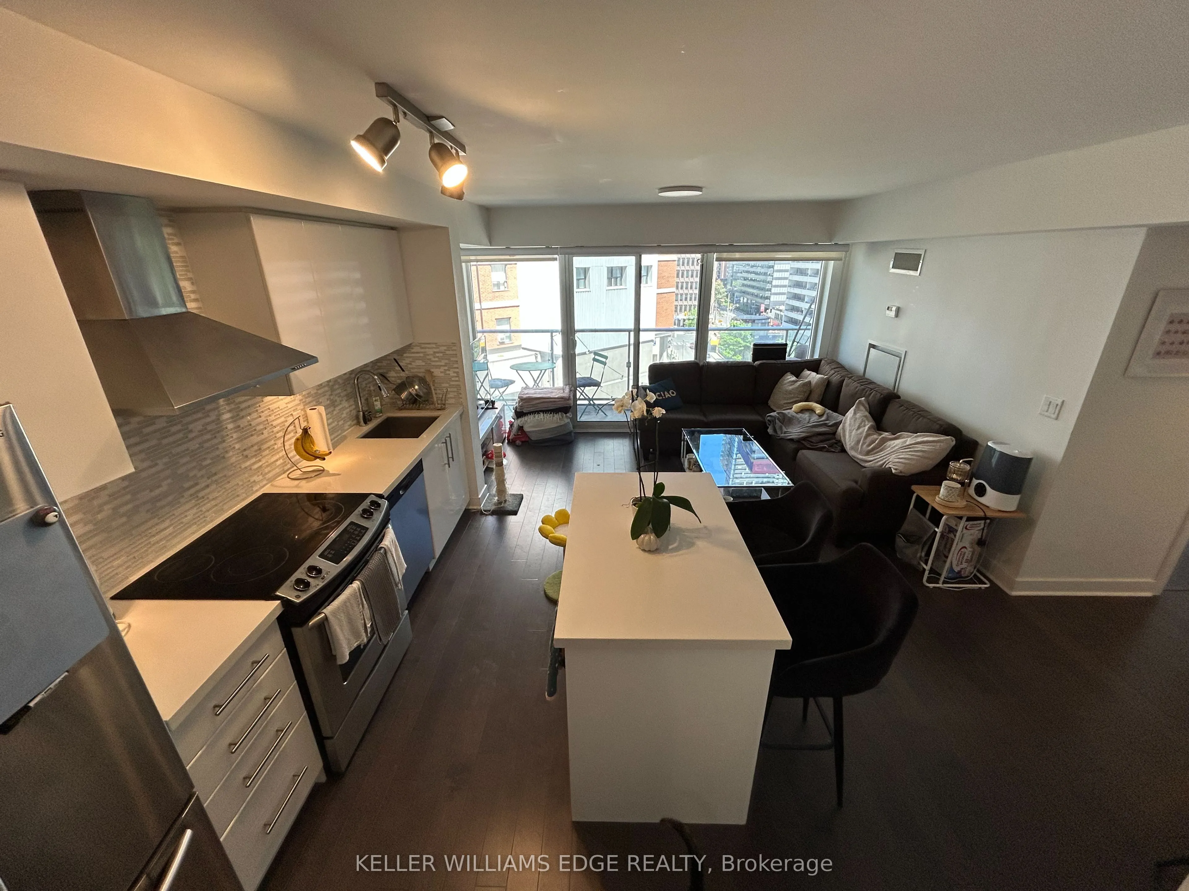 58 Orchard View Boulevard #707