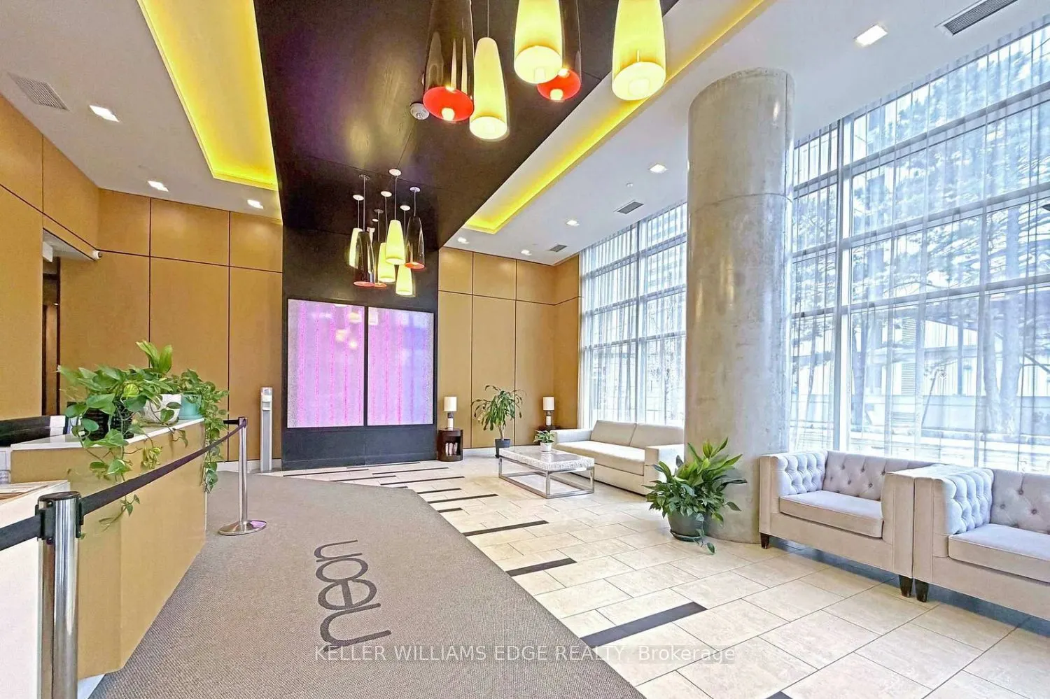 58 Orchard View Boulevard #707