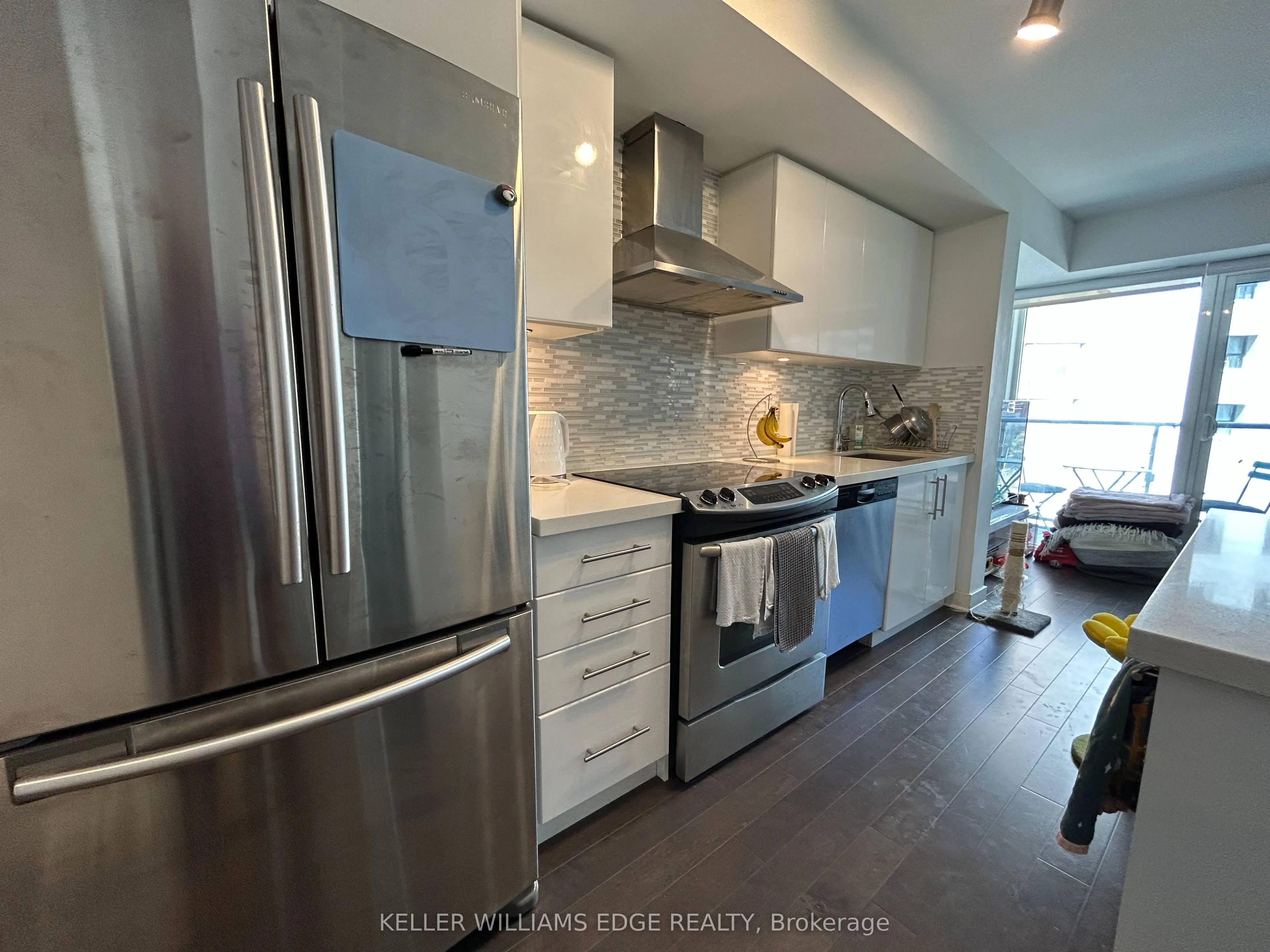 58 Orchard View Boulevard #707