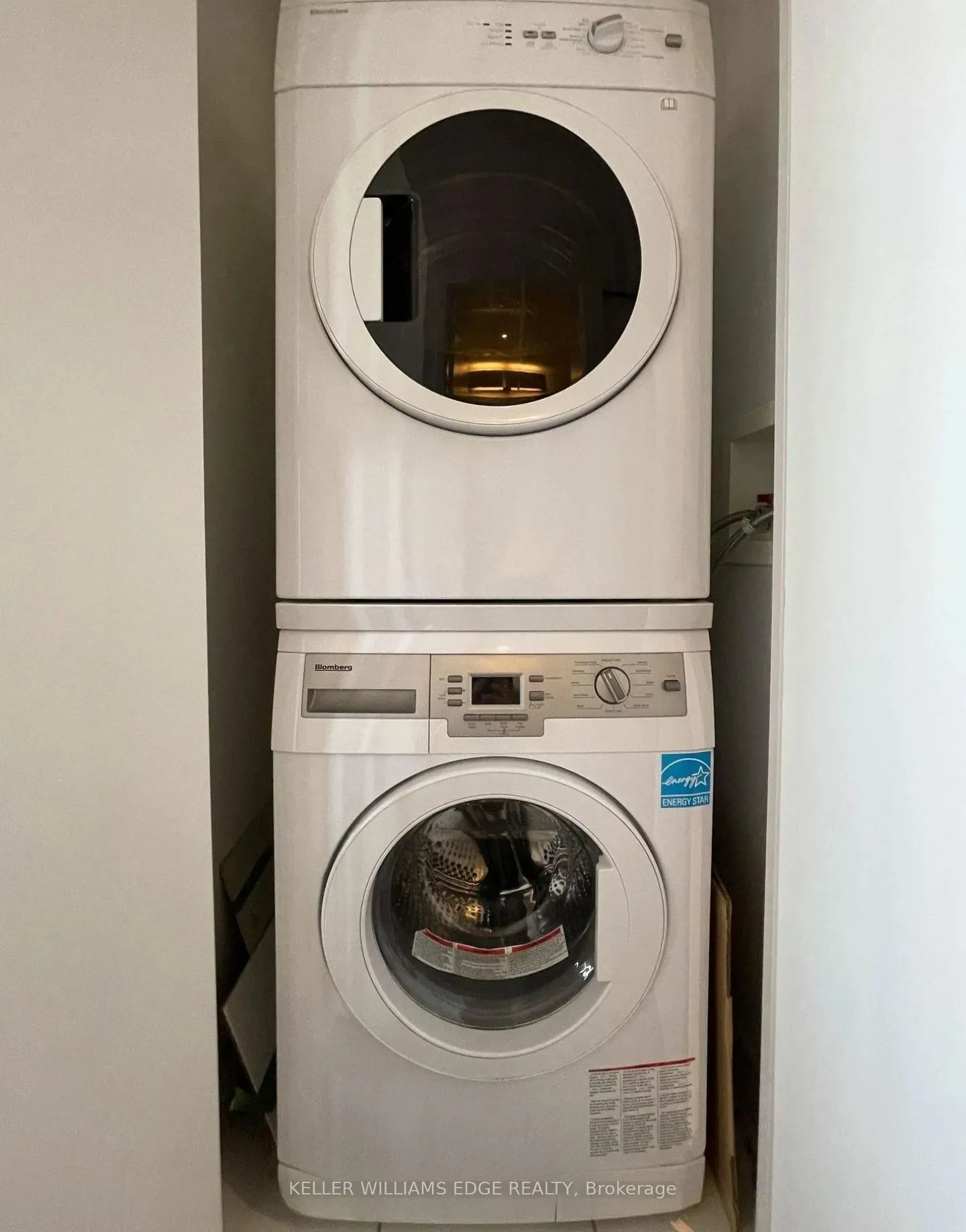 101 Charles Street E #2809