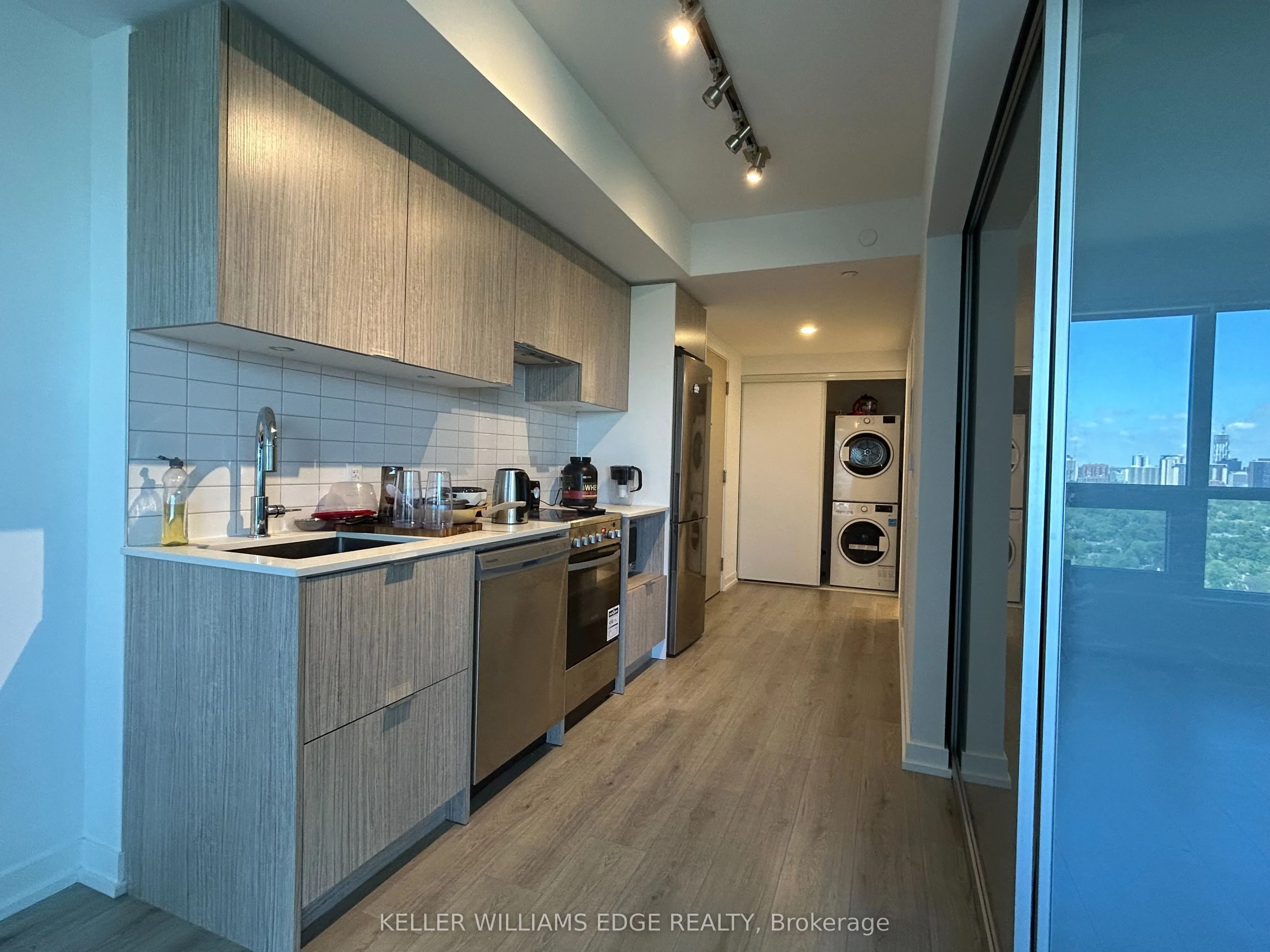 395 Bloor Street E #2407