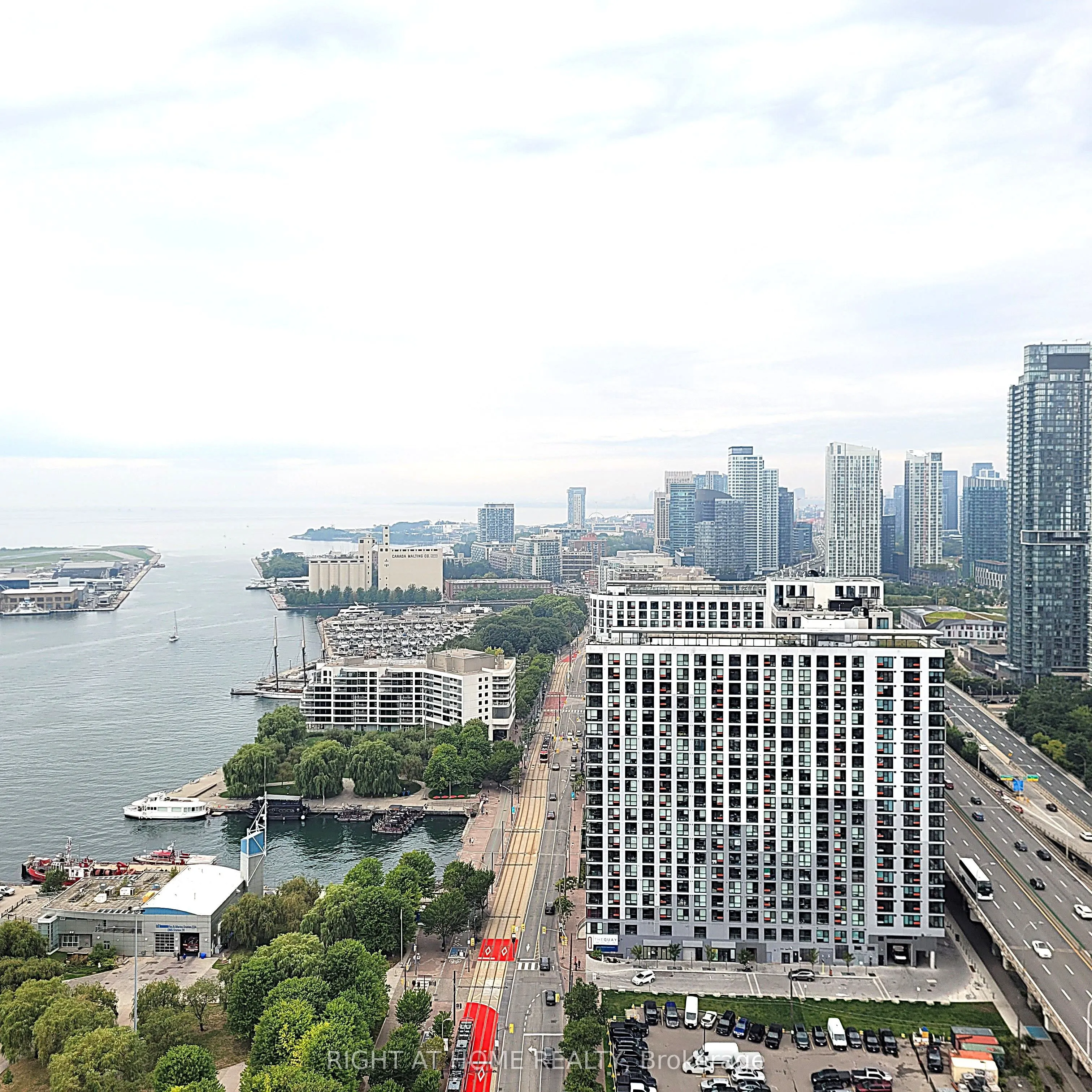 270 Queens Quay W #2702