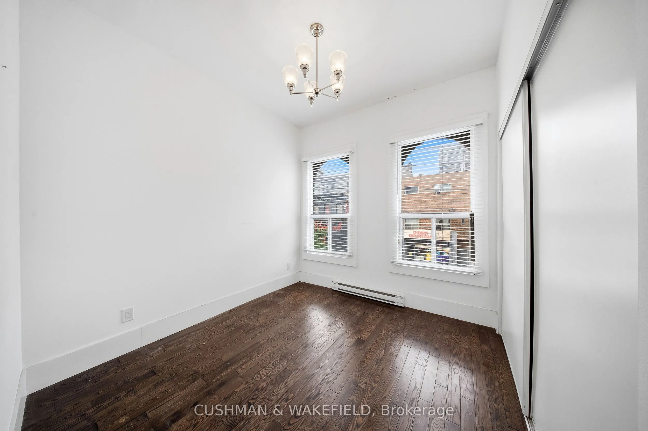 507 Queen Street W