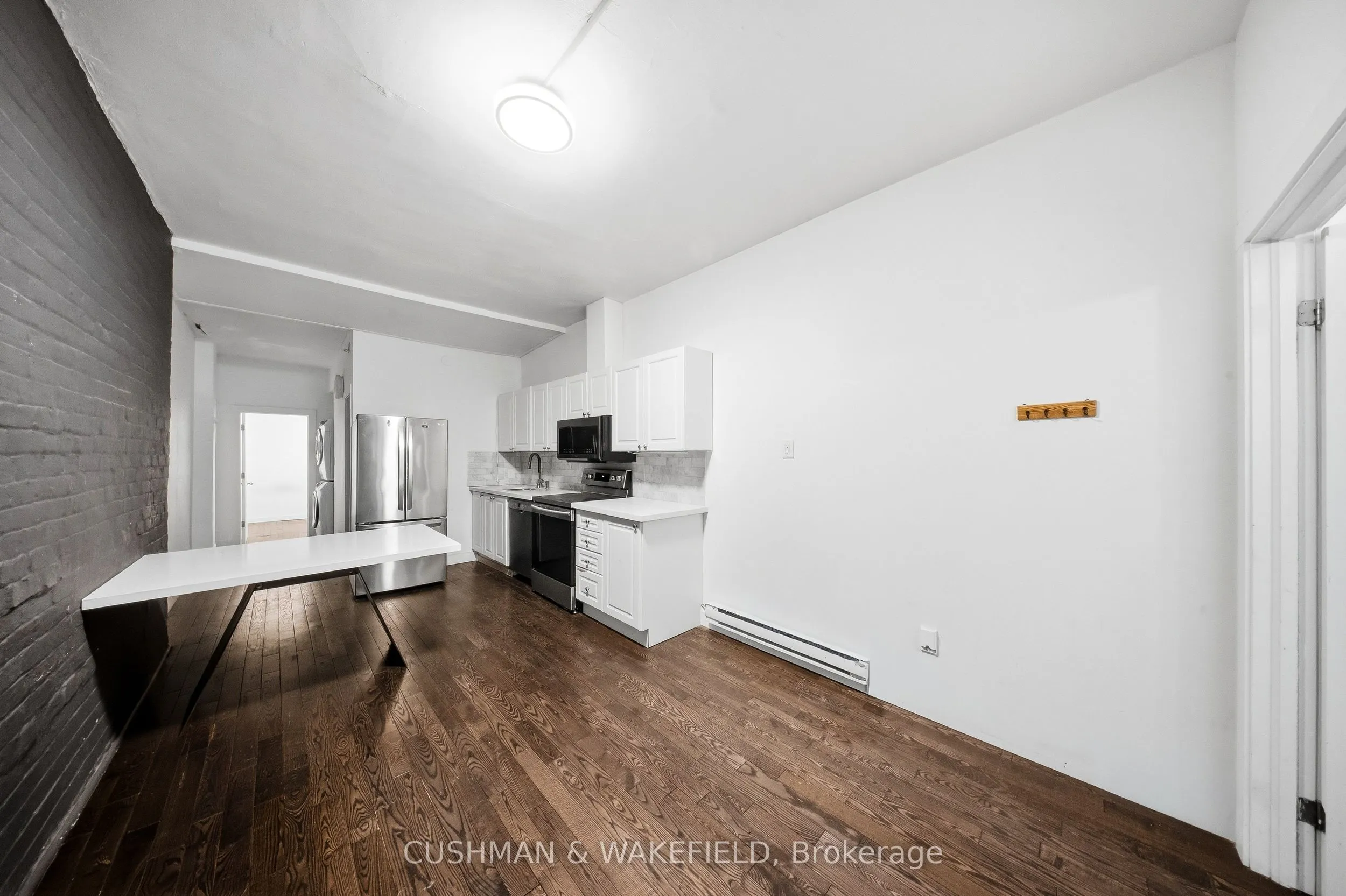 507 Queen Street W