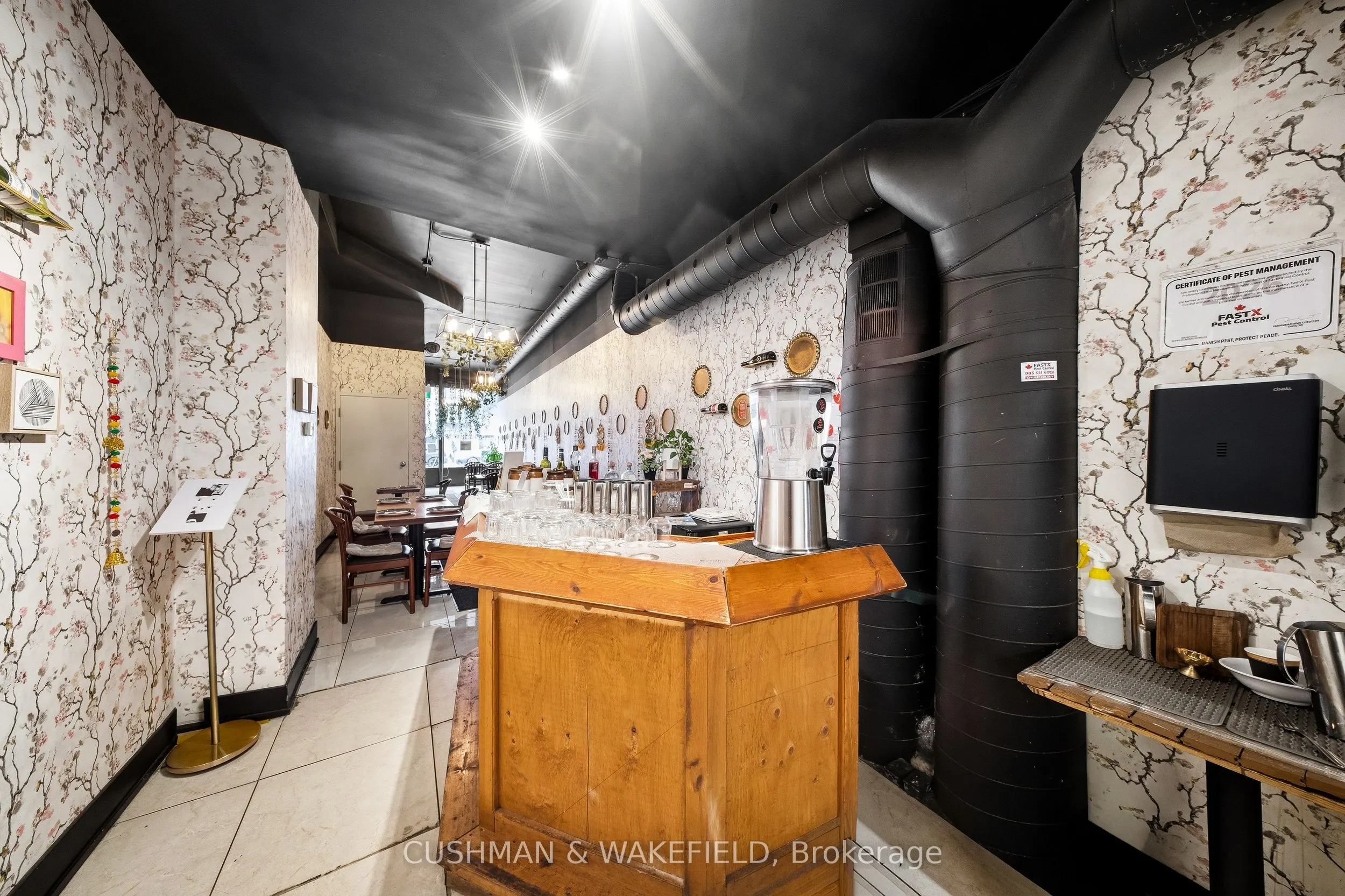 507 Queen Street W