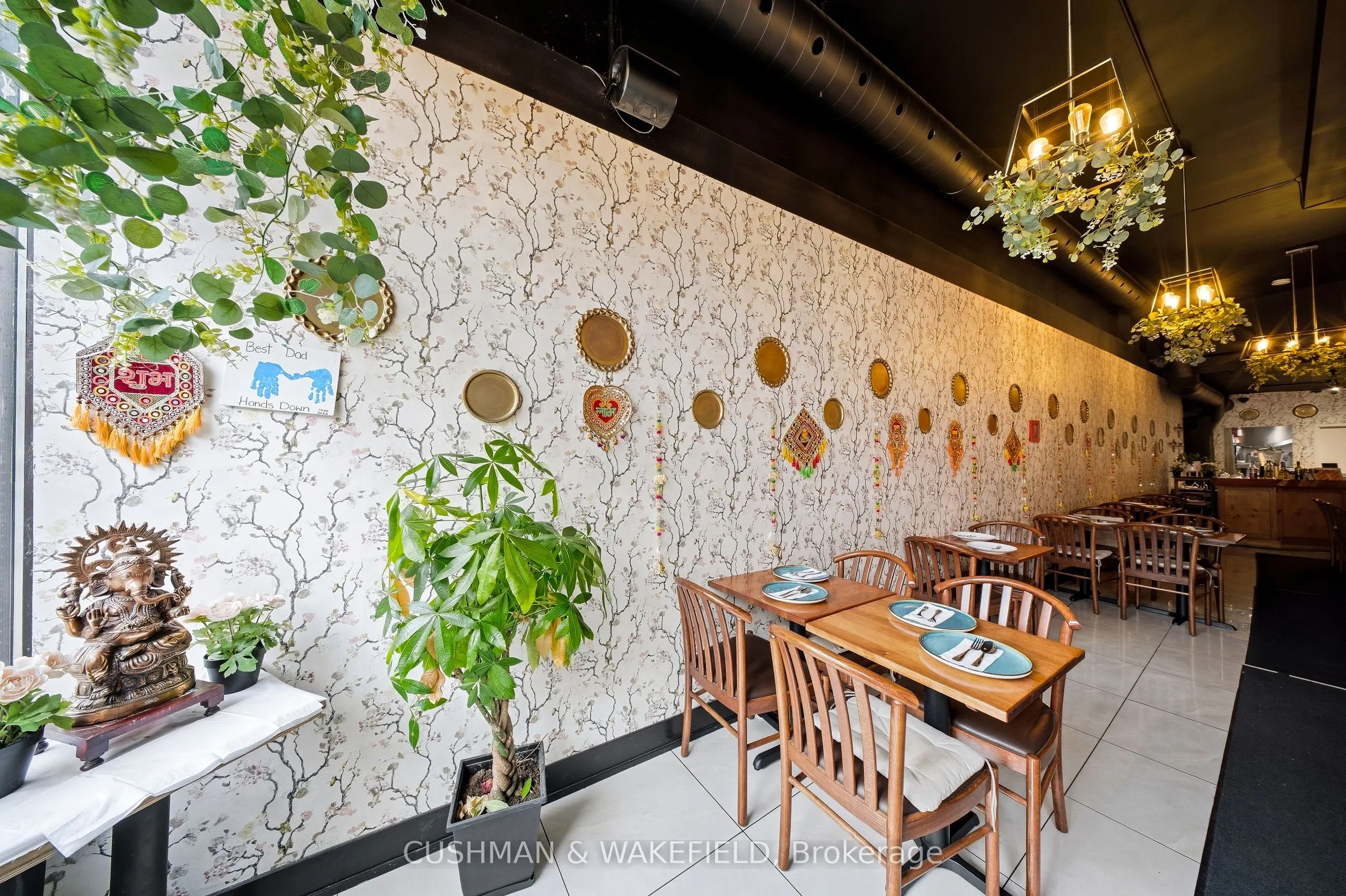 507 Queen Street W