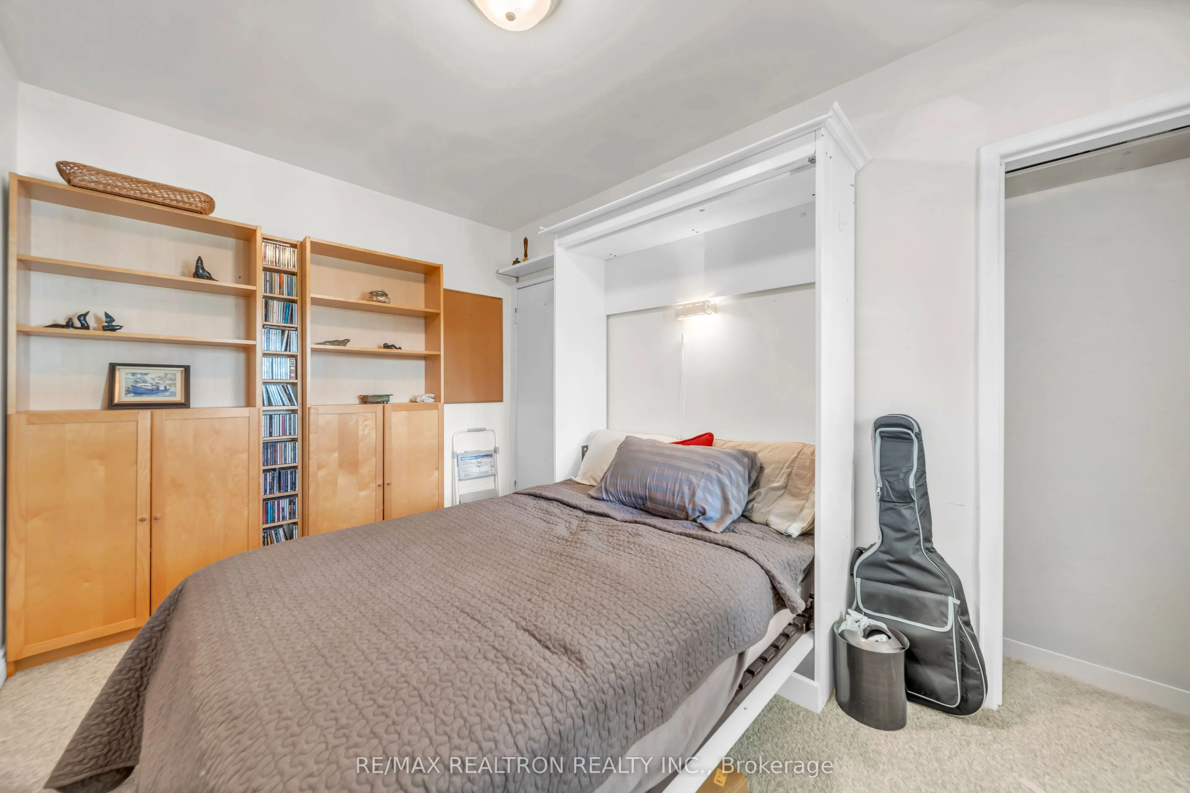 79 Paperbirch Drive