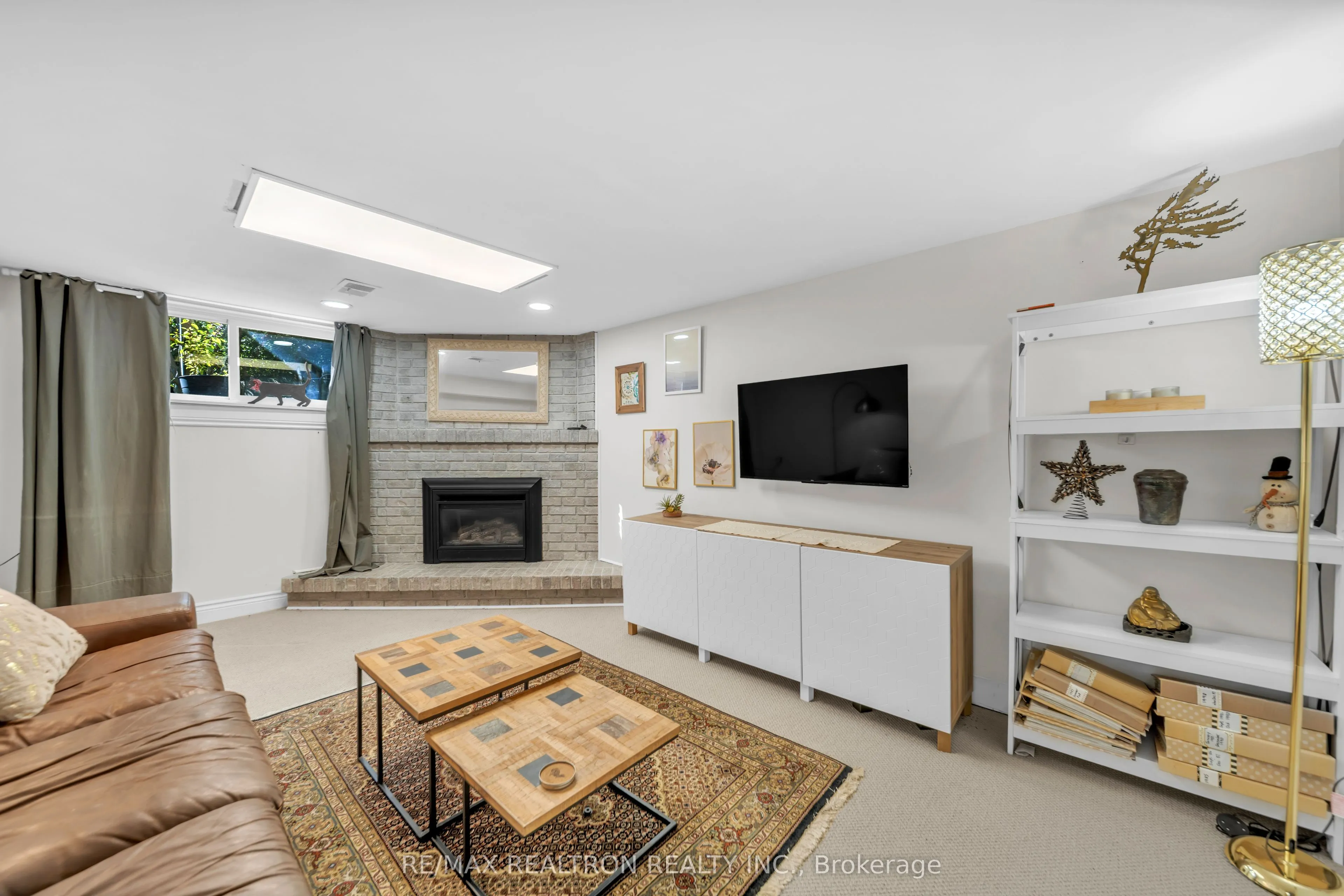 79 Paperbirch Drive