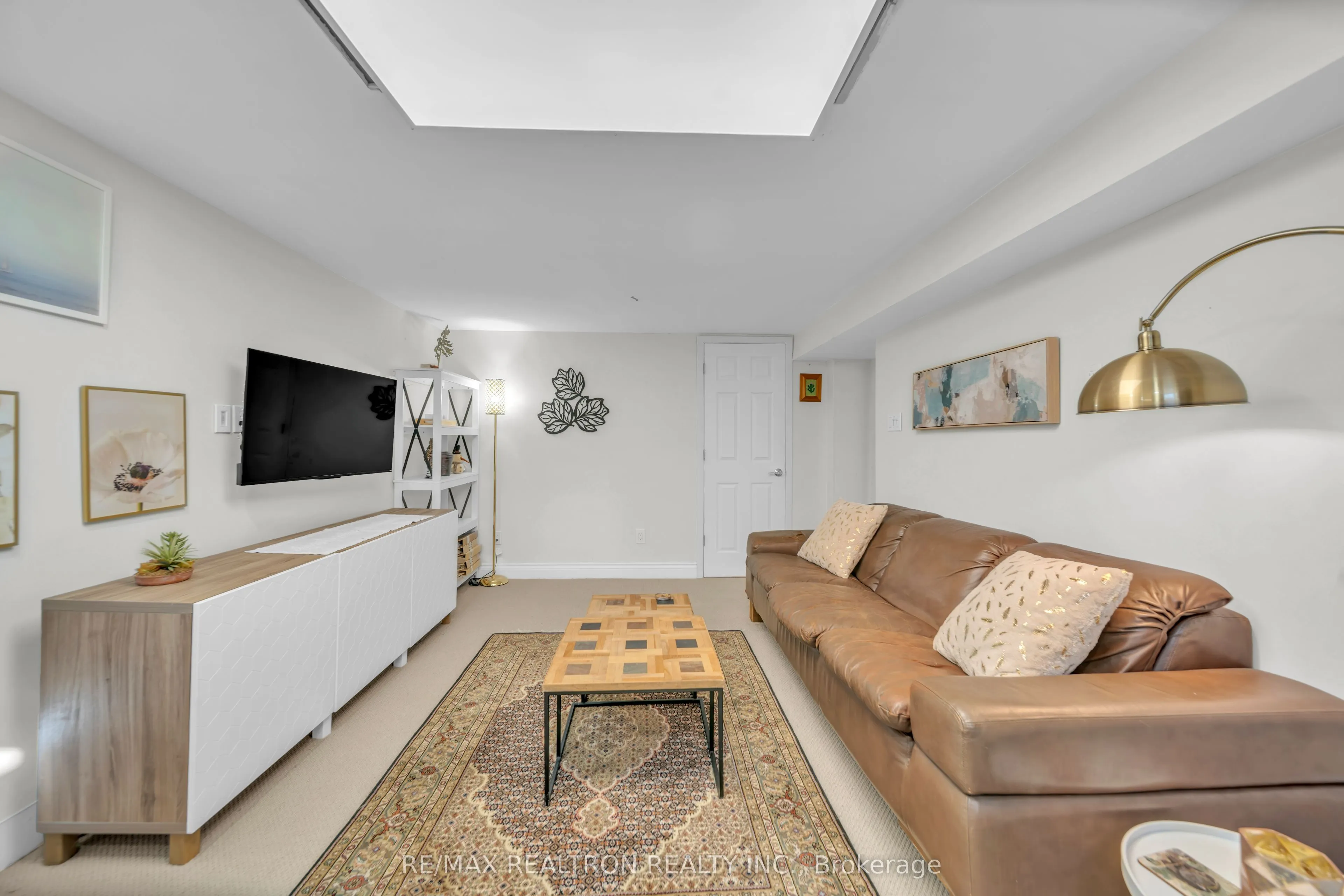 79 Paperbirch Drive