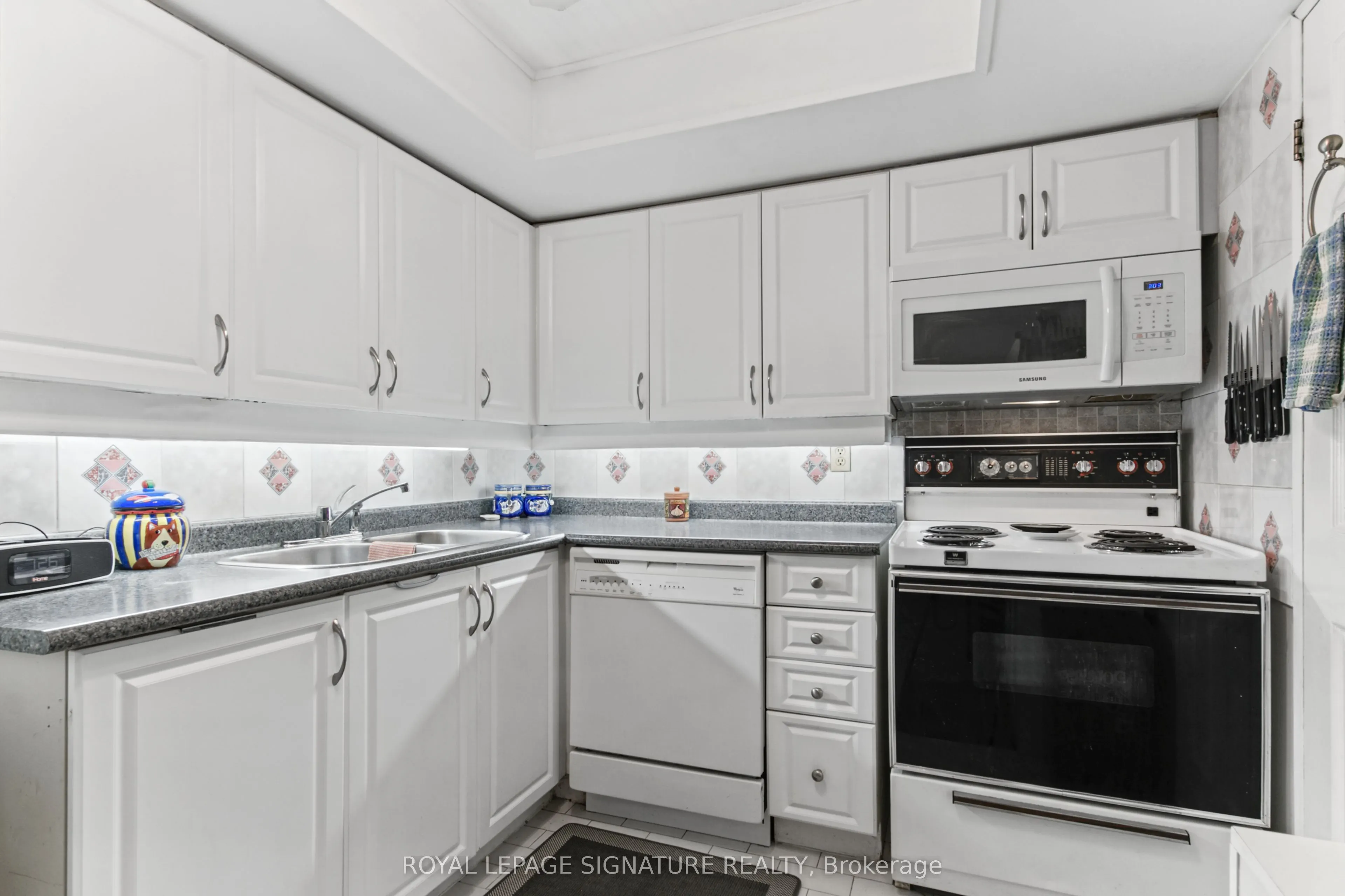 65 Scadding Avenue #722
