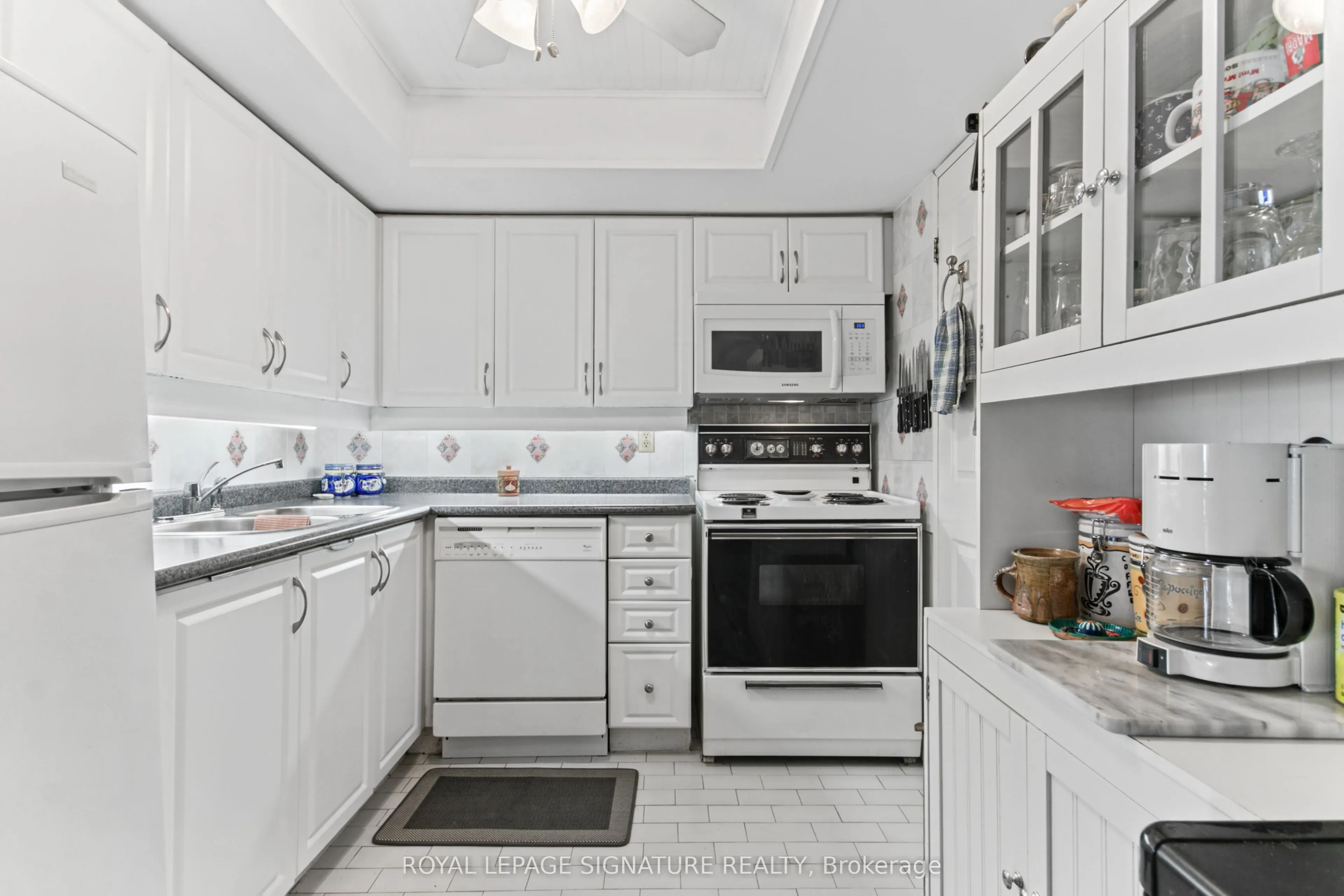 65 Scadding Avenue #722