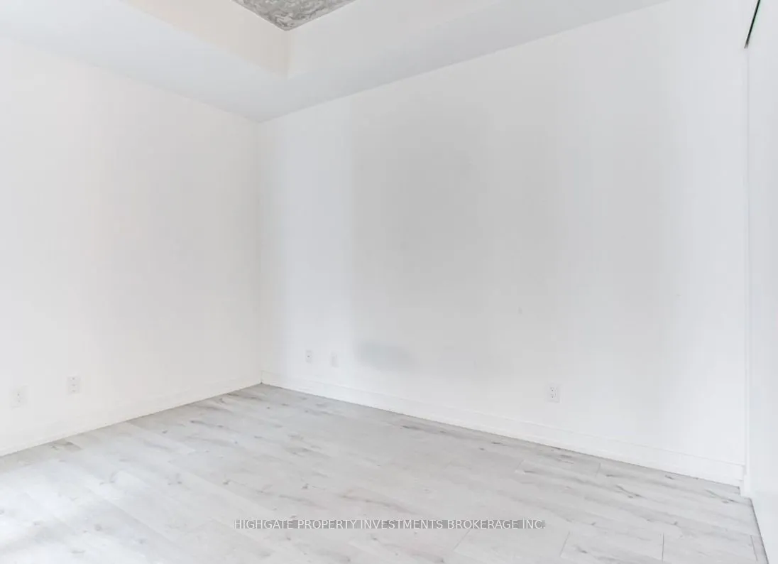 161 Roehampton Avenue #228
