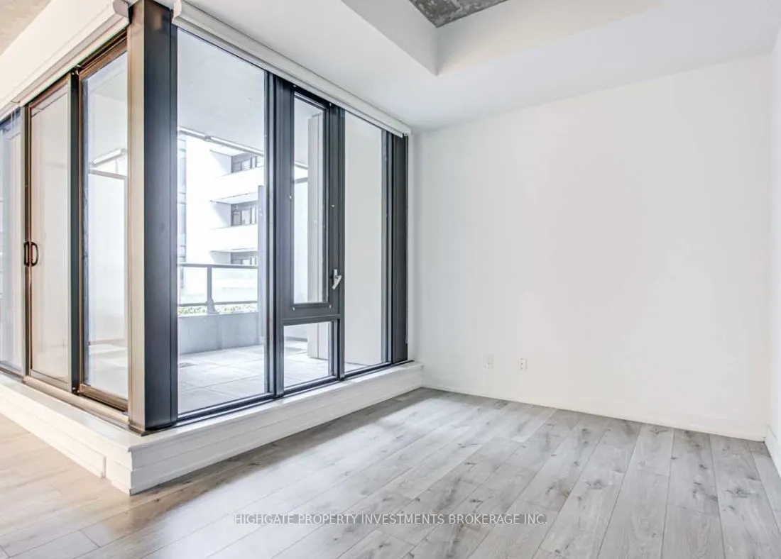161 Roehampton Avenue #228