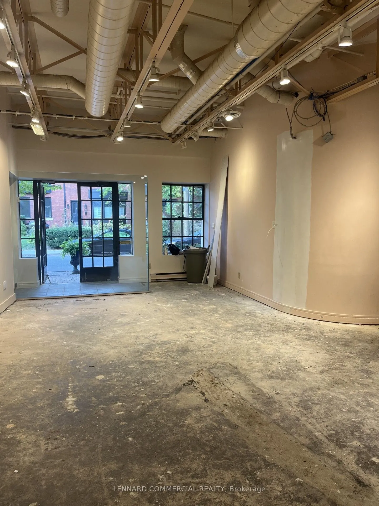 225 Macpherson Avenue #B
