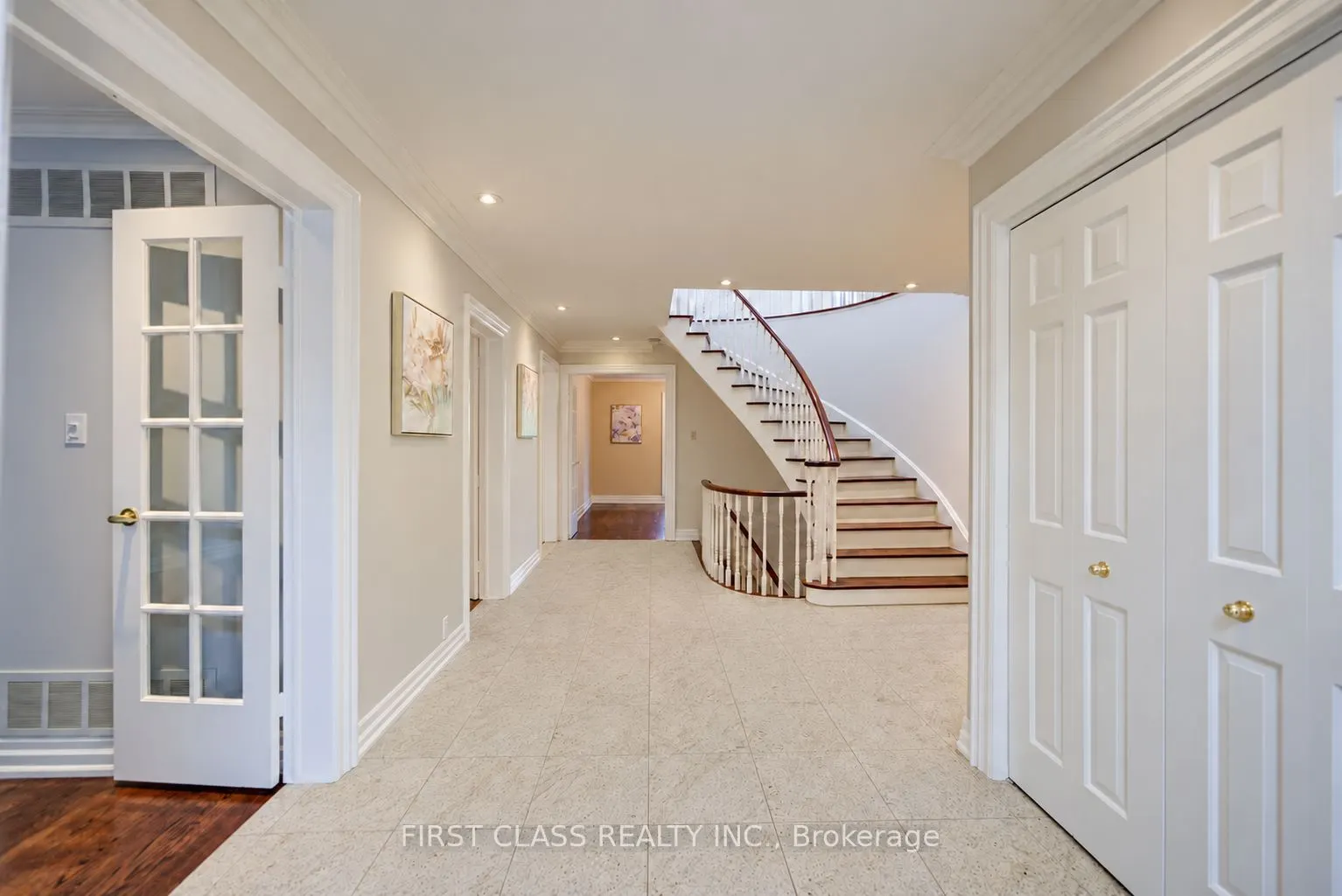 54 Magpie Crescent