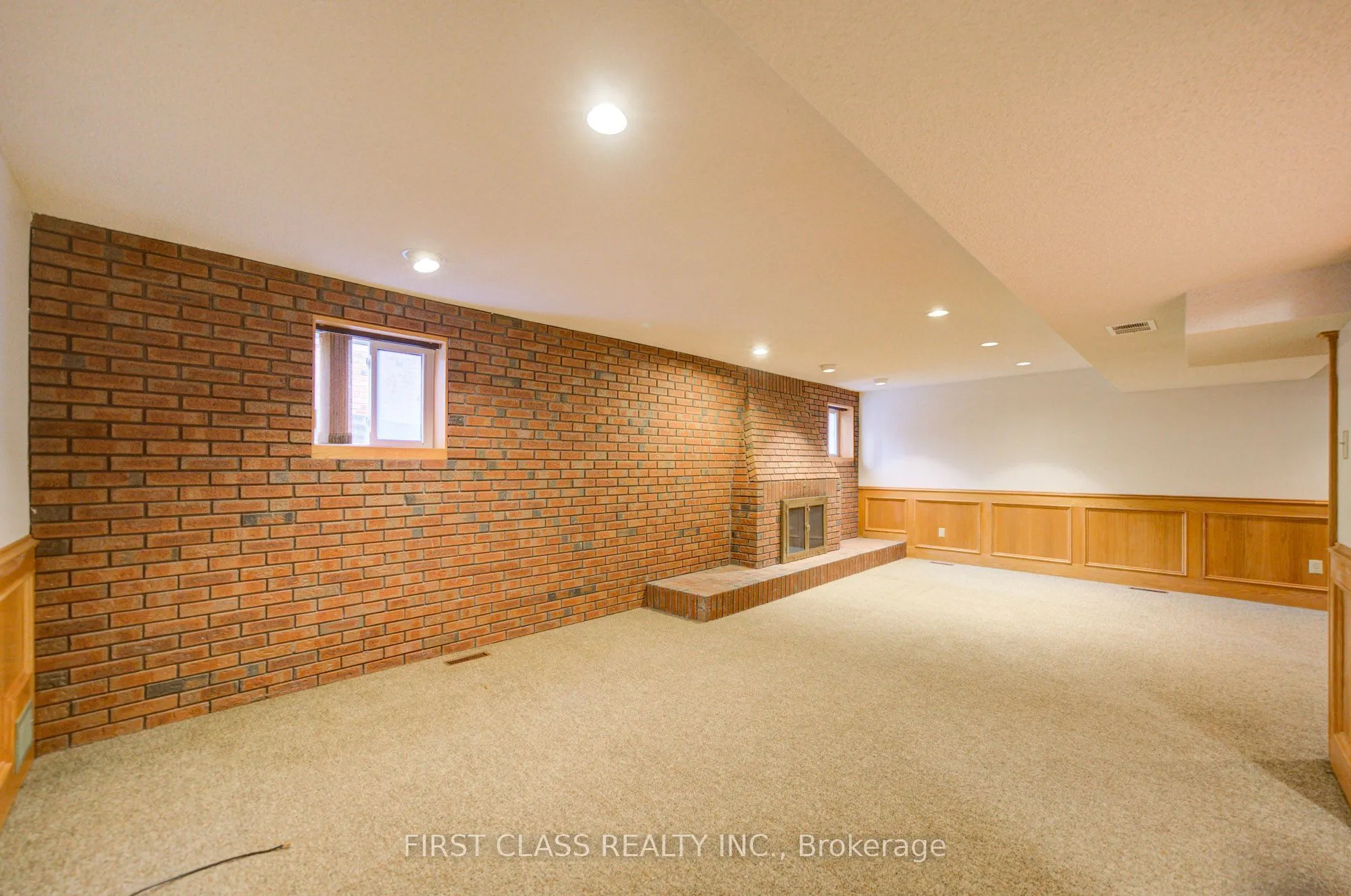 54 Magpie Crescent