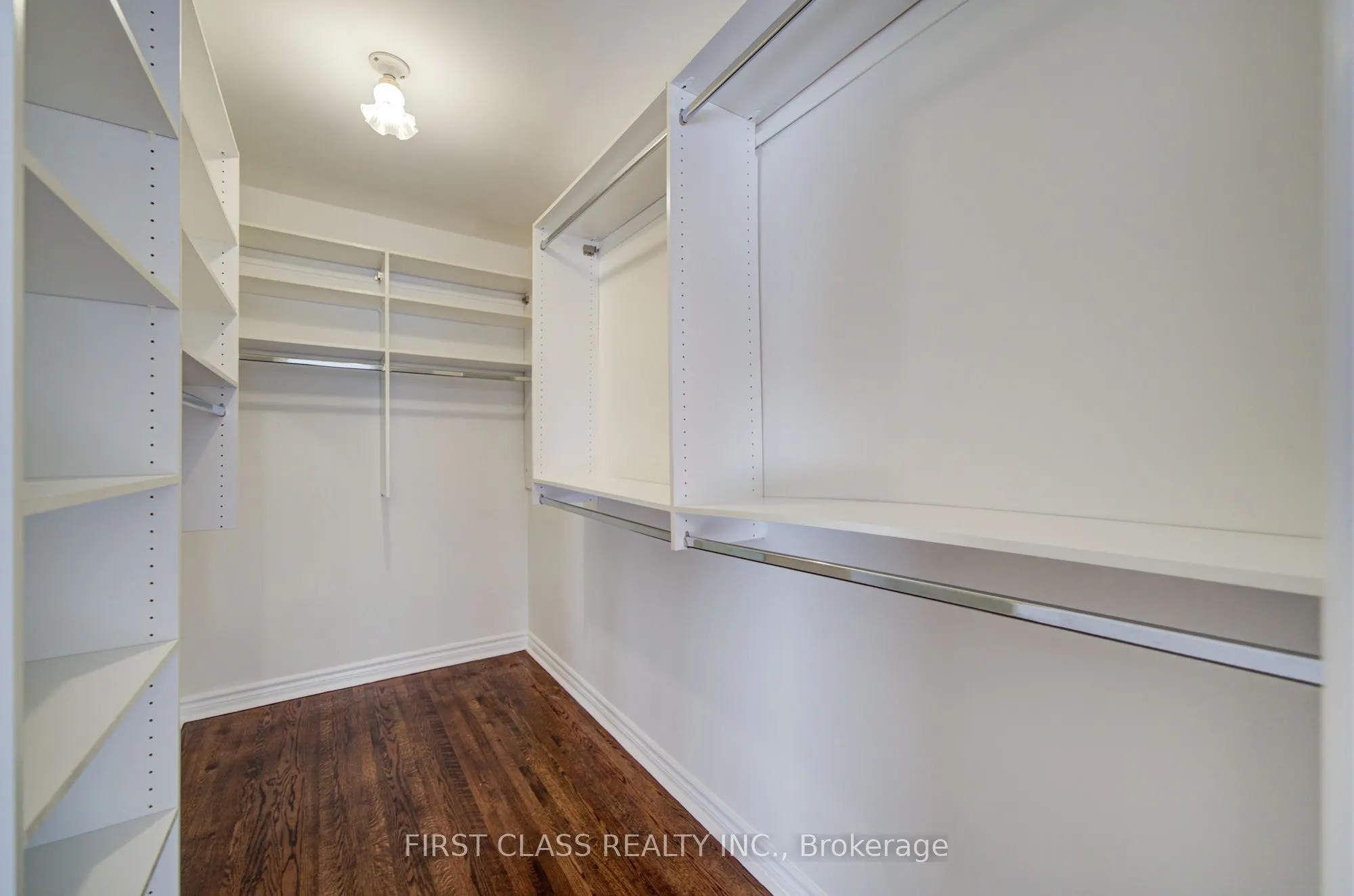 54 Magpie Crescent