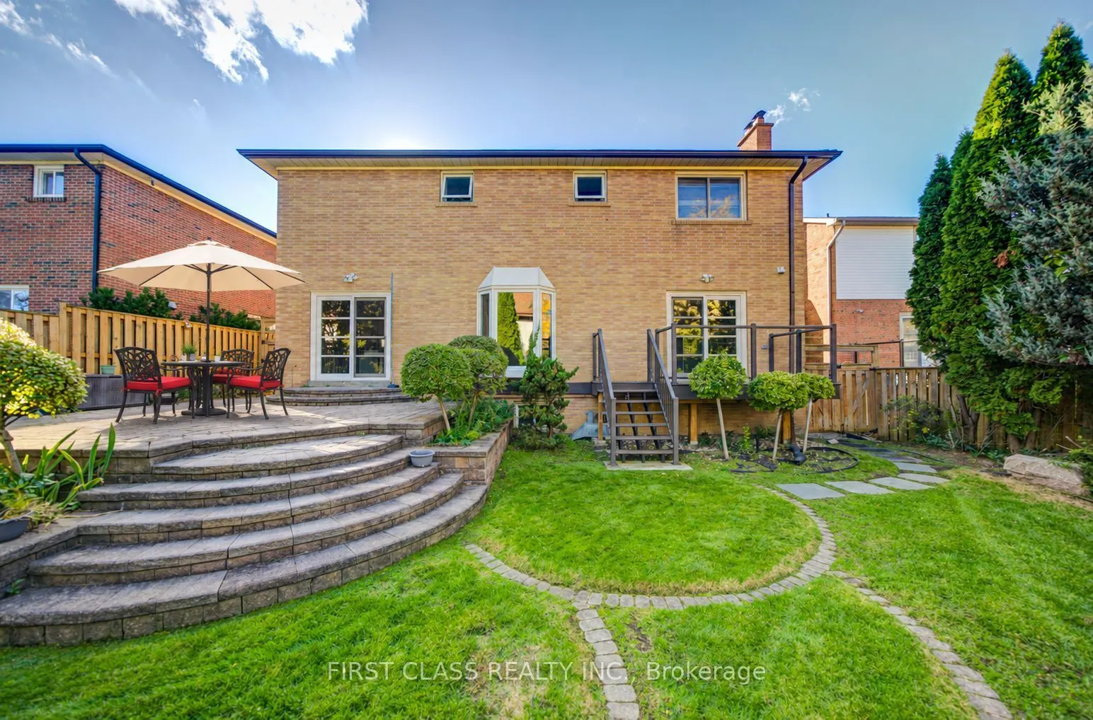 54 Magpie Crescent