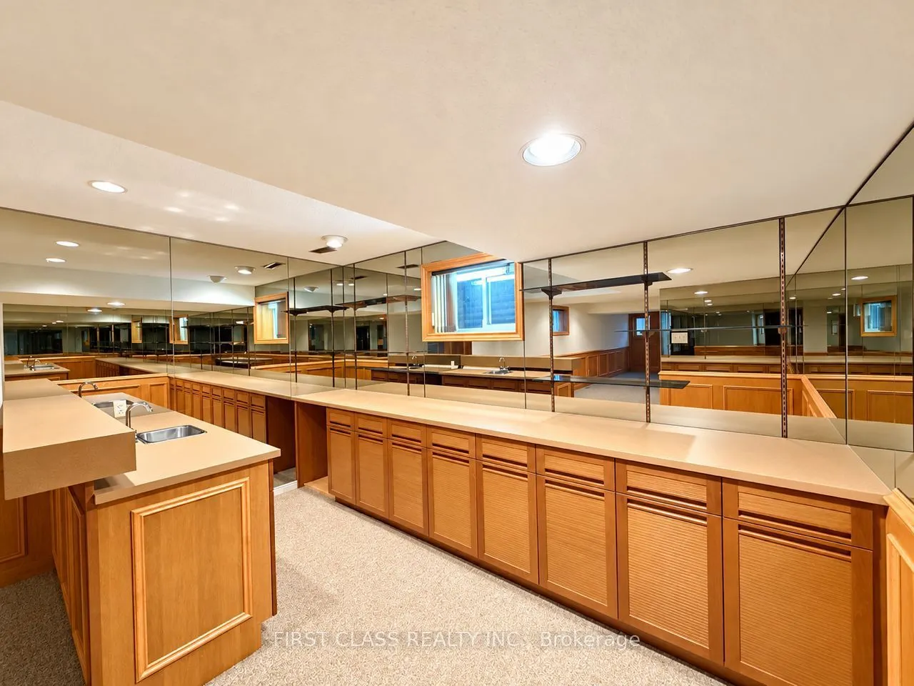 54 Magpie Crescent