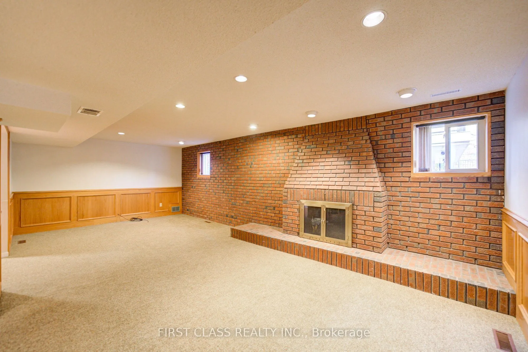 54 Magpie Crescent