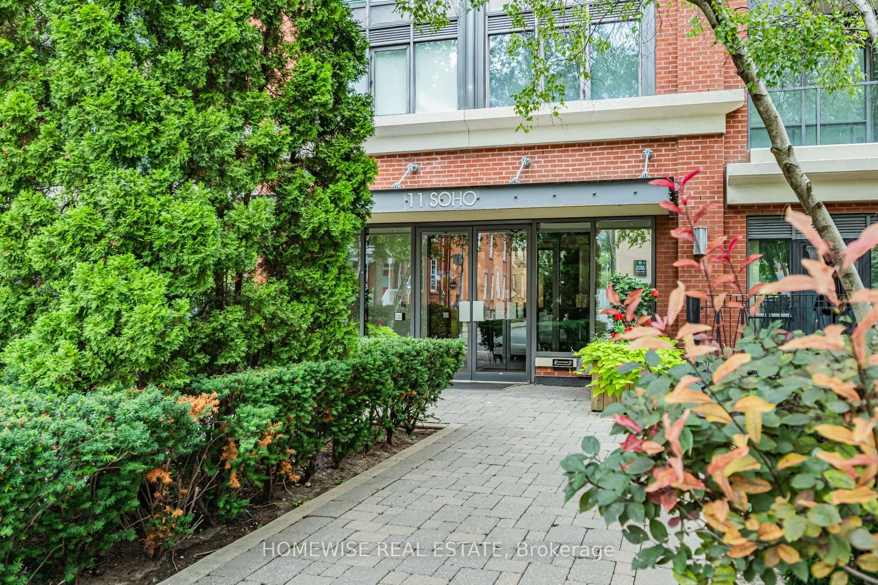11 Soho Street #403