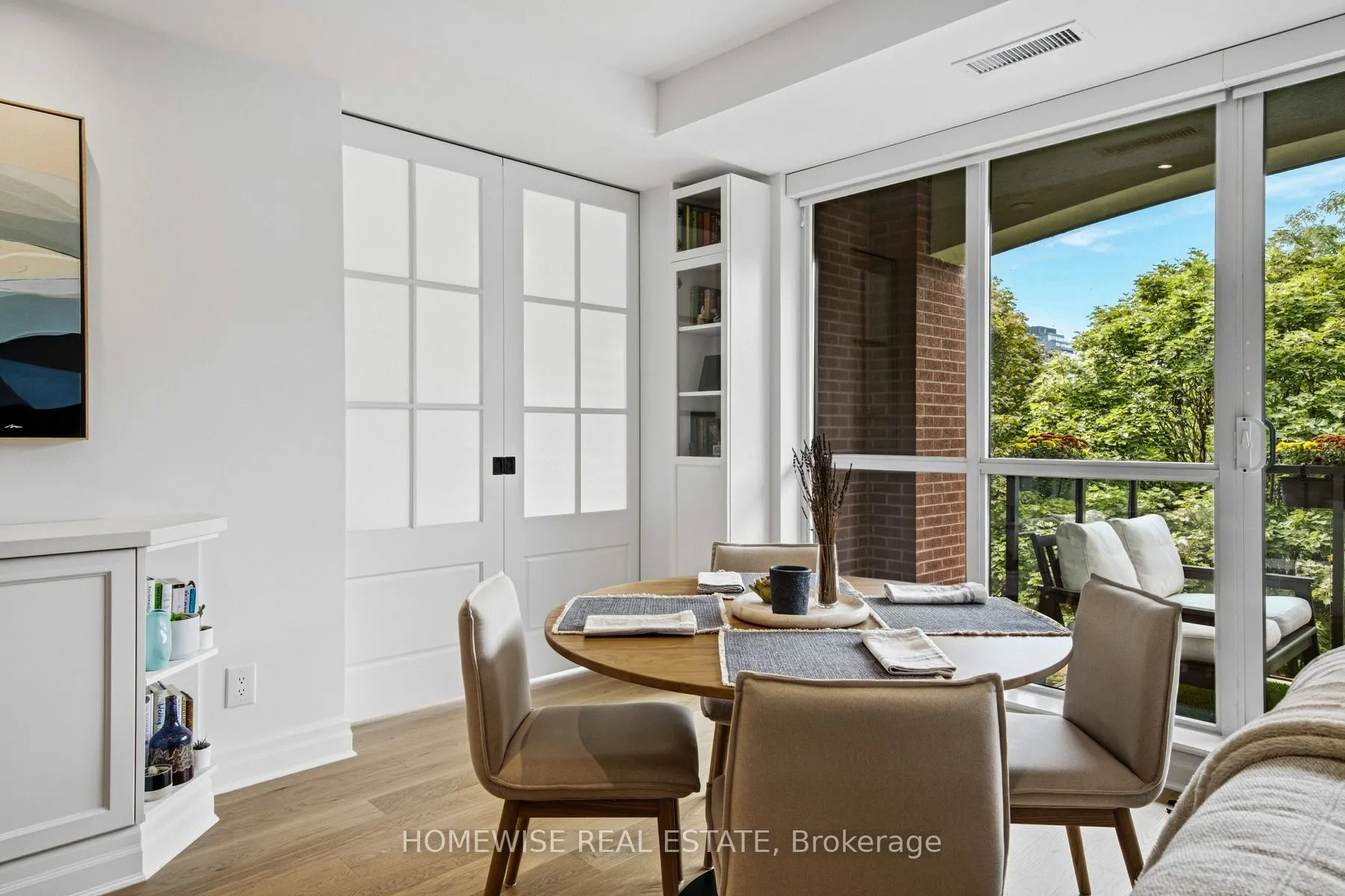 11 Soho Street #403