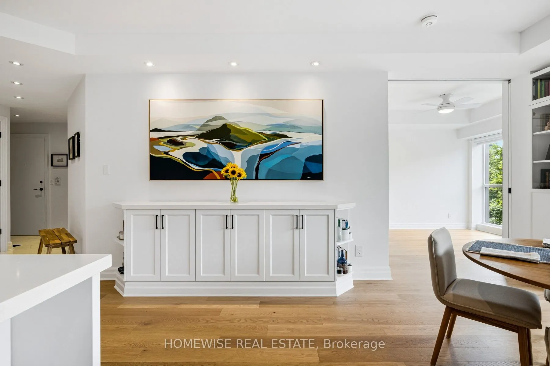 11 Soho Street #403
