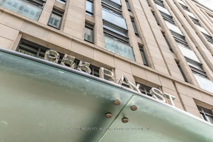 955 Bay Street #2711