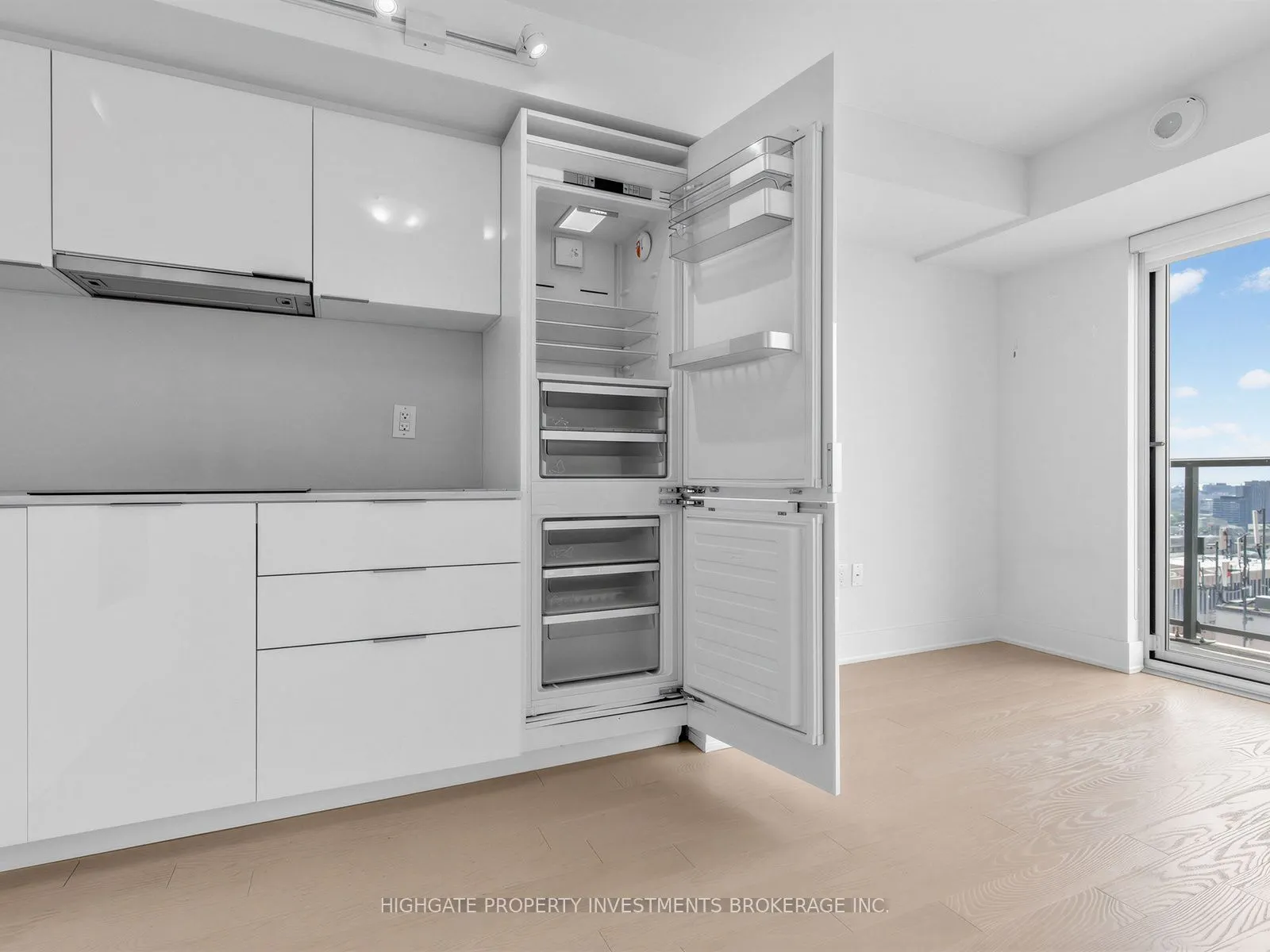 955 Bay Street #2711
