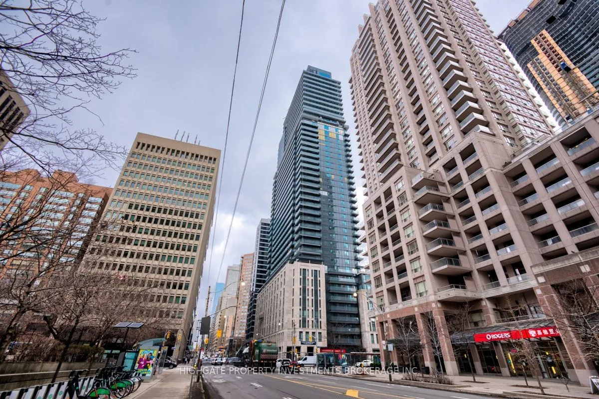 955 Bay Street #2711