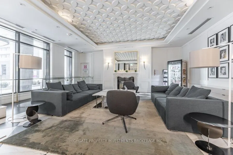 955 Bay Street #2711
